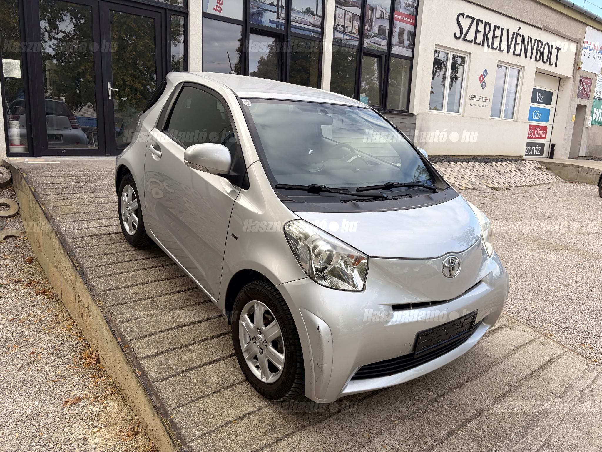TOYOTA IQ 2009 - 1