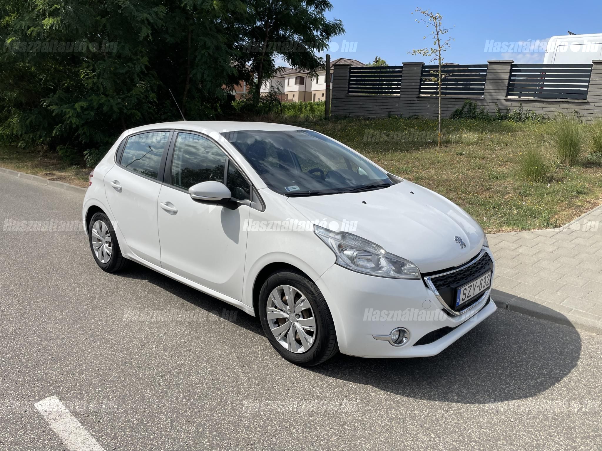 PEUGEOT 208 2013/3 - 1