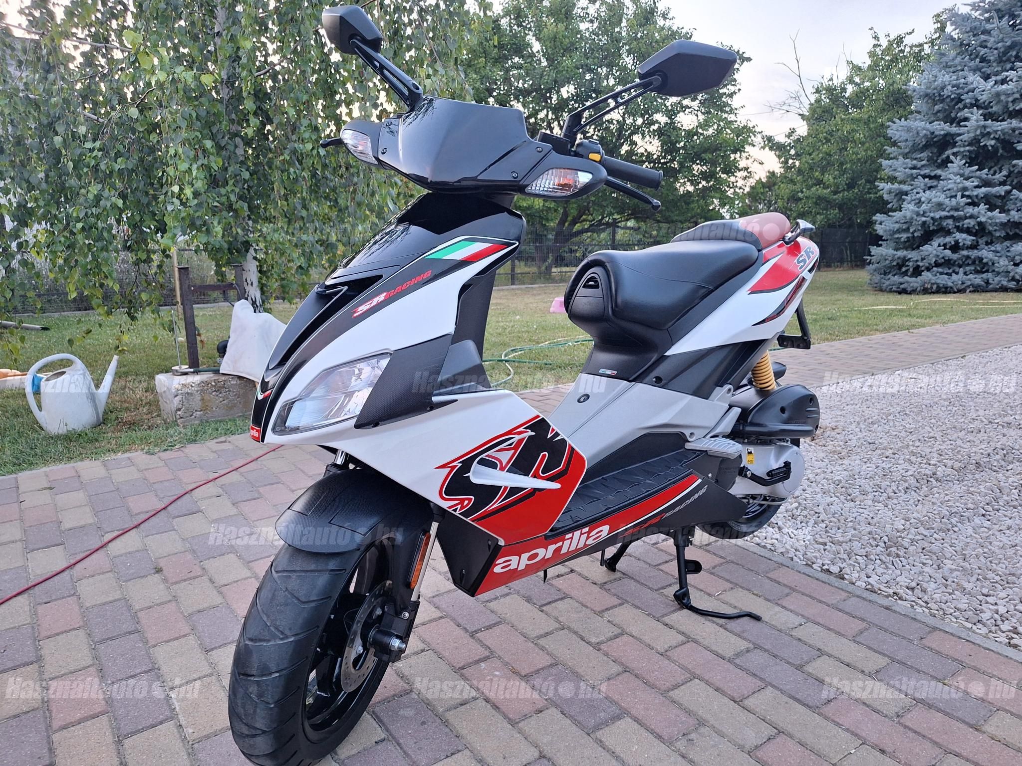 APRILIA SR 50 2012/6 - 1