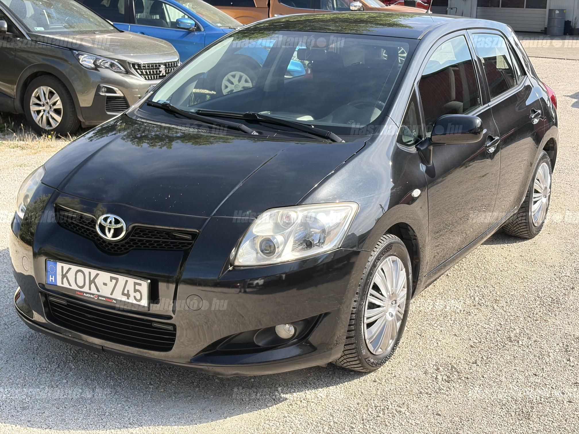 TOYOTA AURIS 2006/12 - 1