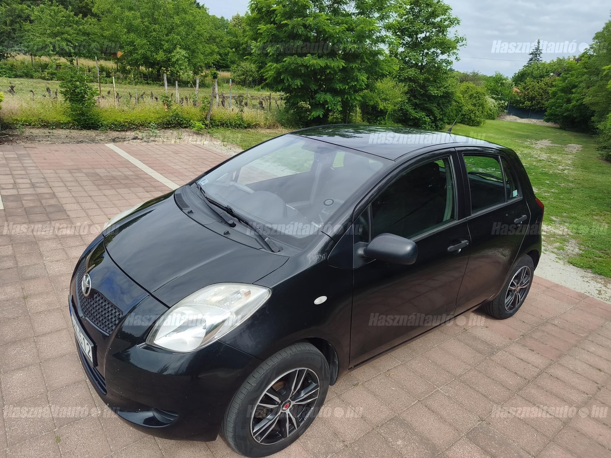 TOYOTA YARIS 2006/6 - 1