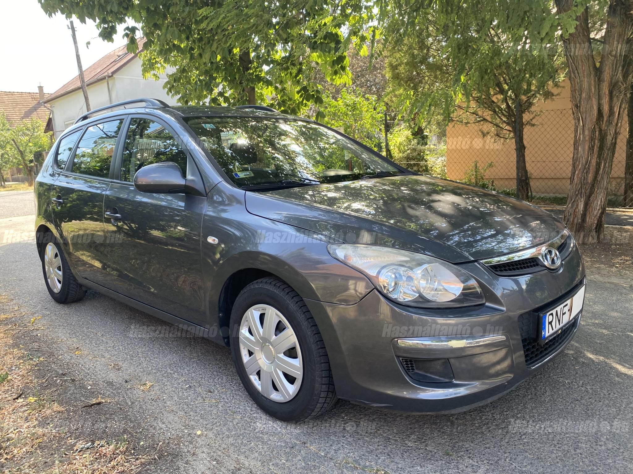 HYUNDAI I30 2010/6 - 1