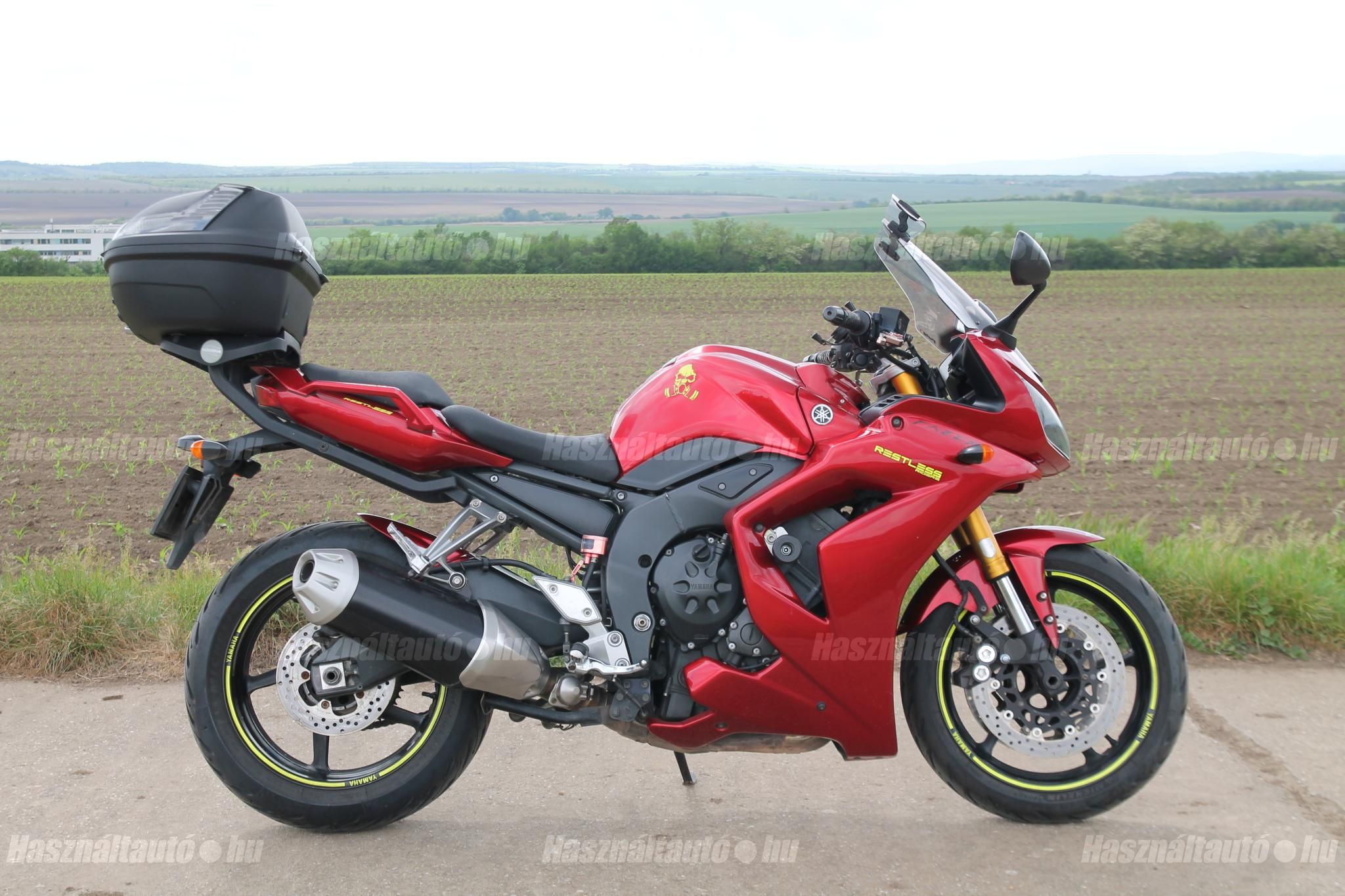 YAMAHA FZ1-S 2006/6 - 1