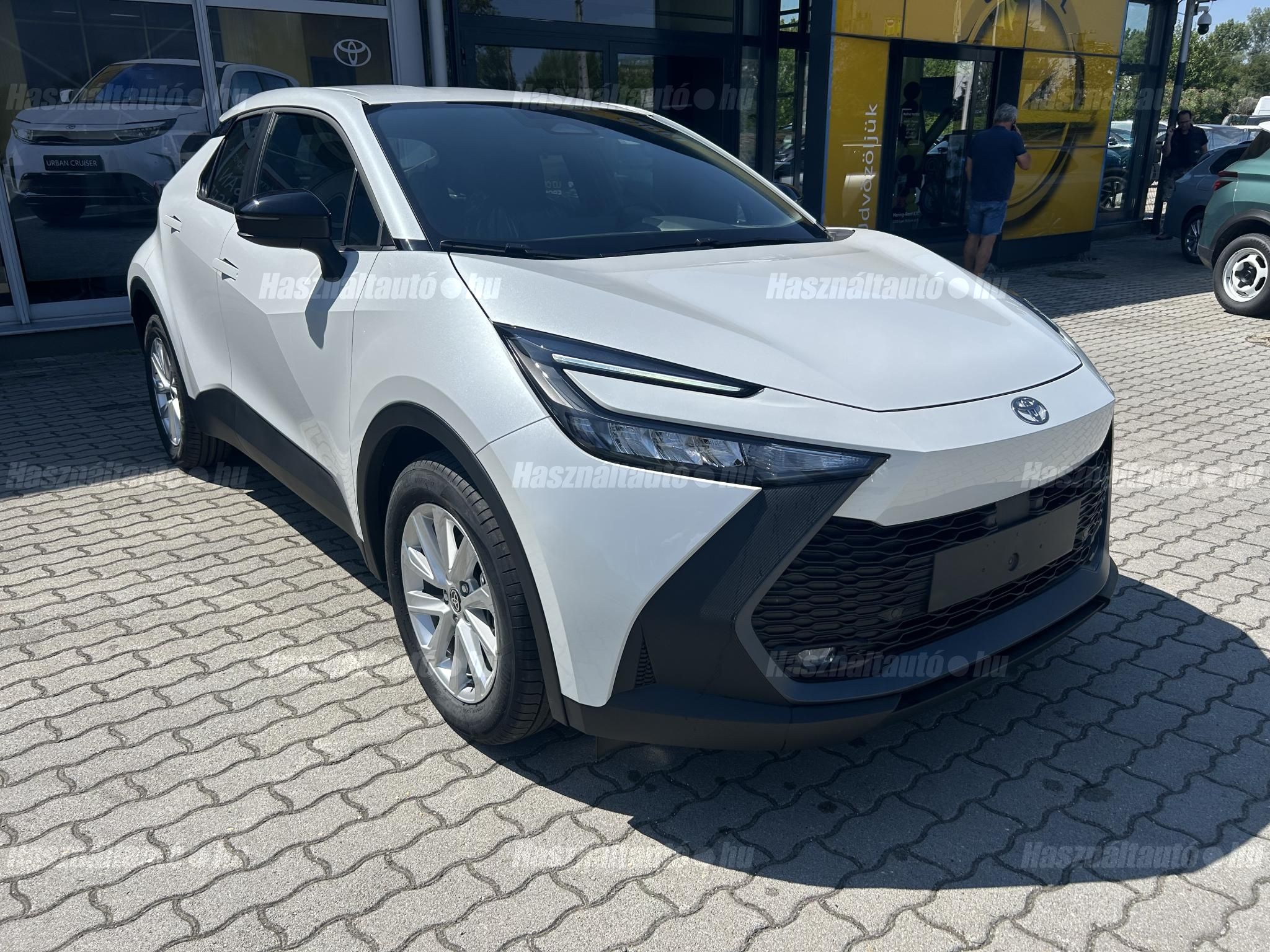 TOYOTA C-HR 2026 - 1