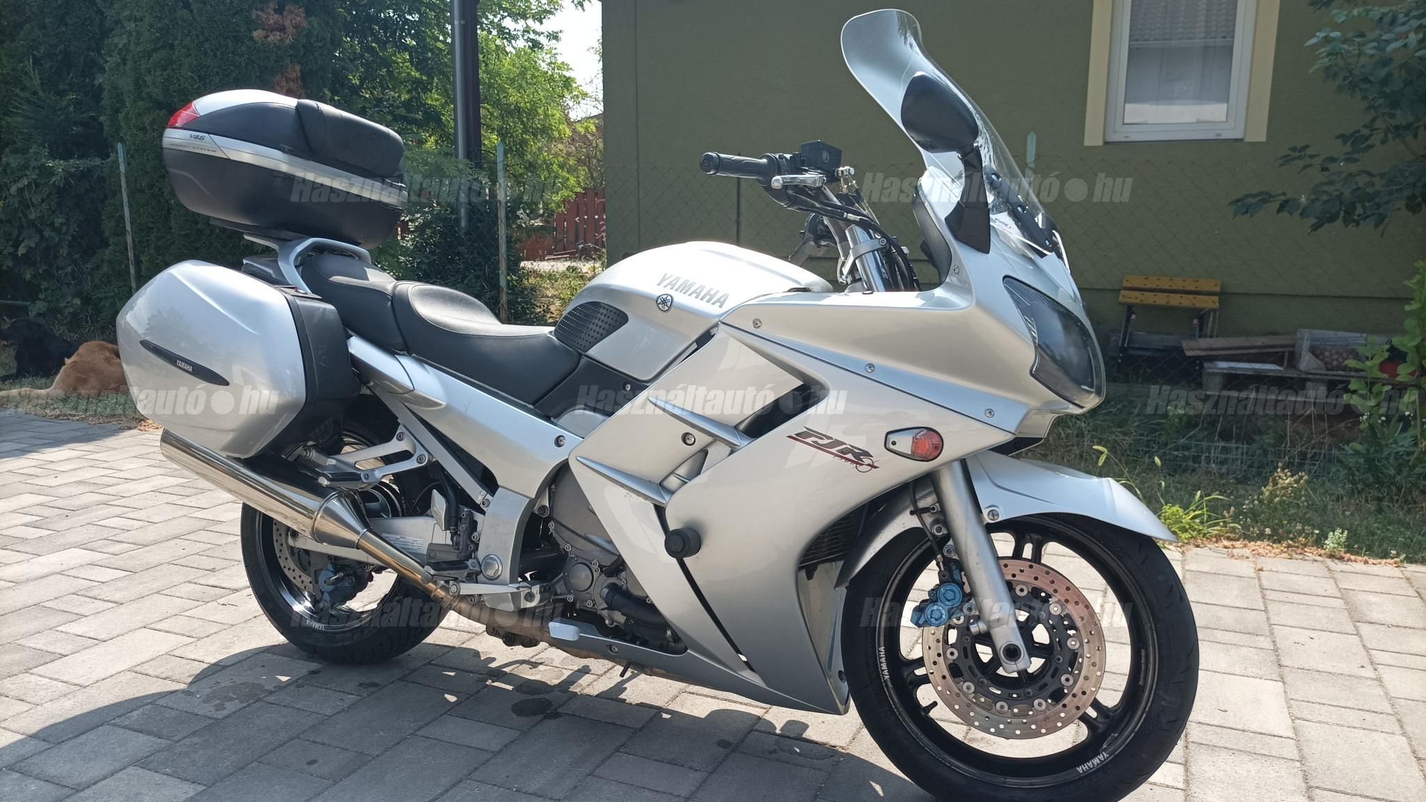 YAMAHA FJR 1300 2002/3 - 1