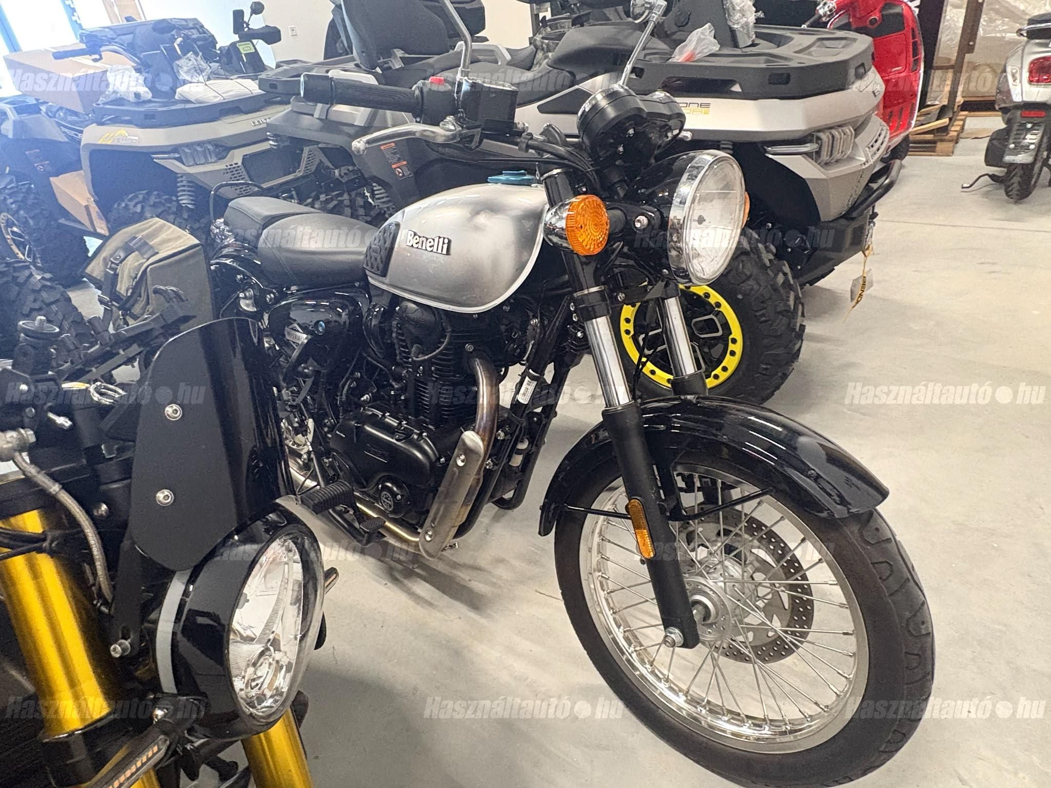 BENELLI IMPERIALE 400 2024 - 1