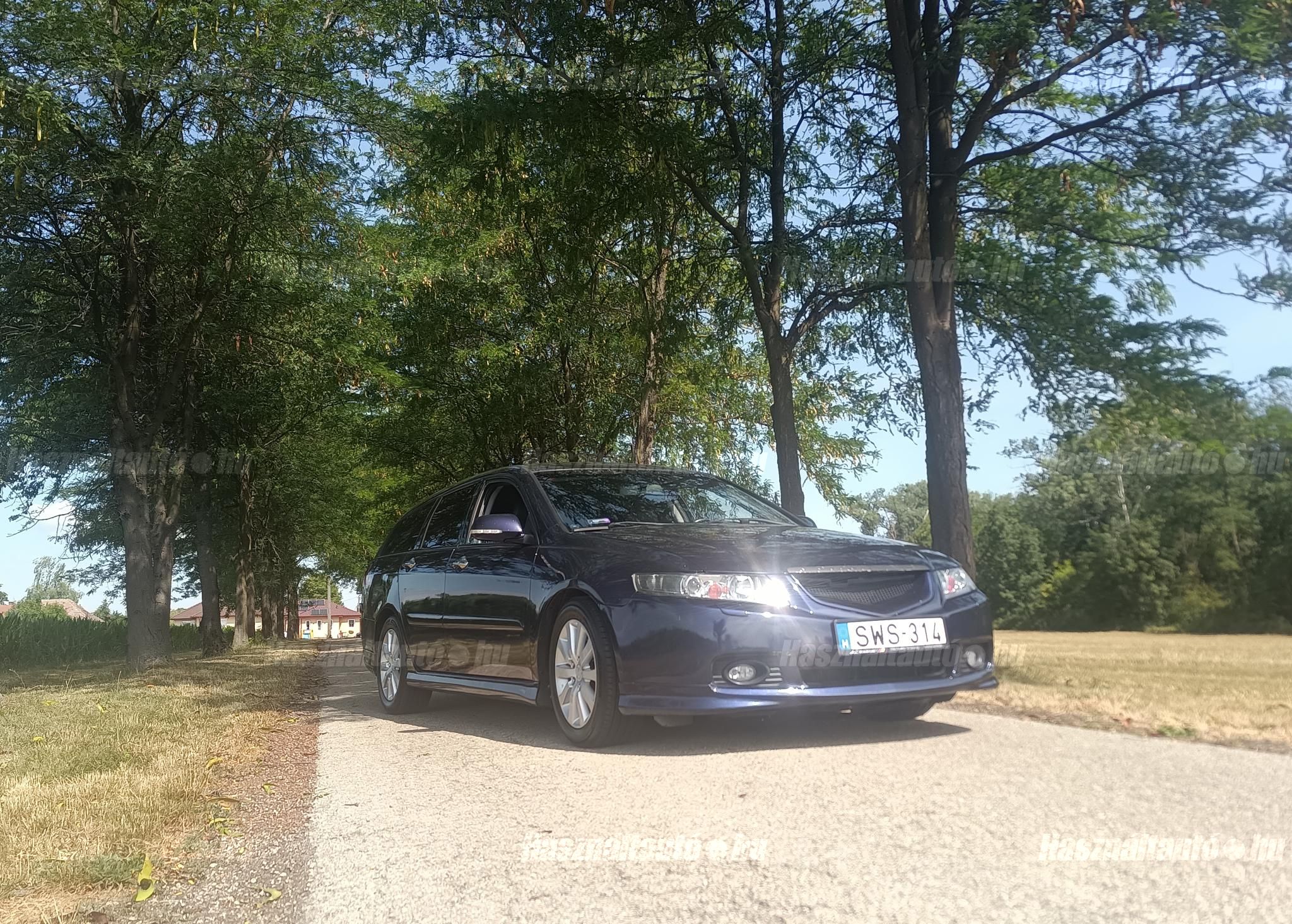 HONDA ACCORD 2004/4 - 1