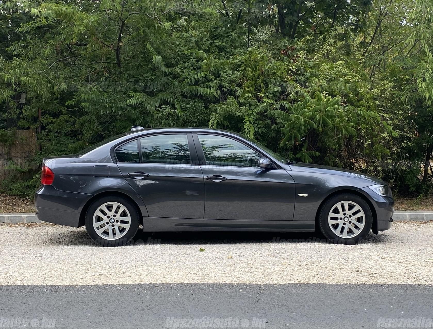 BMW 320 2008/8 - 1