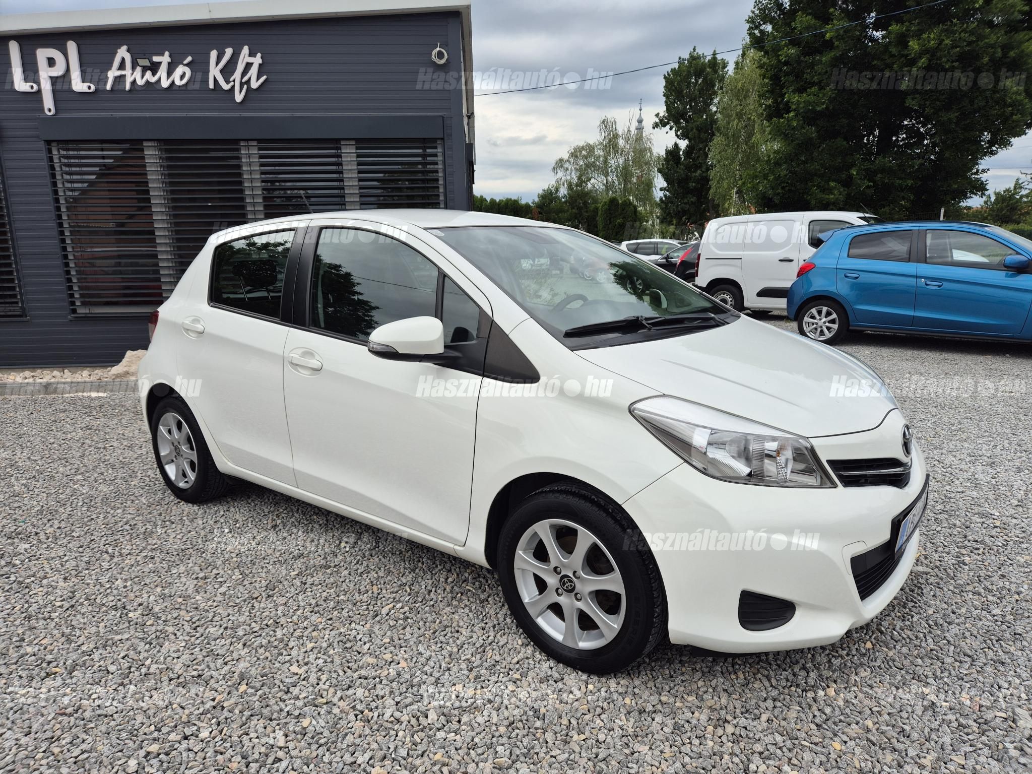 TOYOTA YARIS 2011/11 - 1