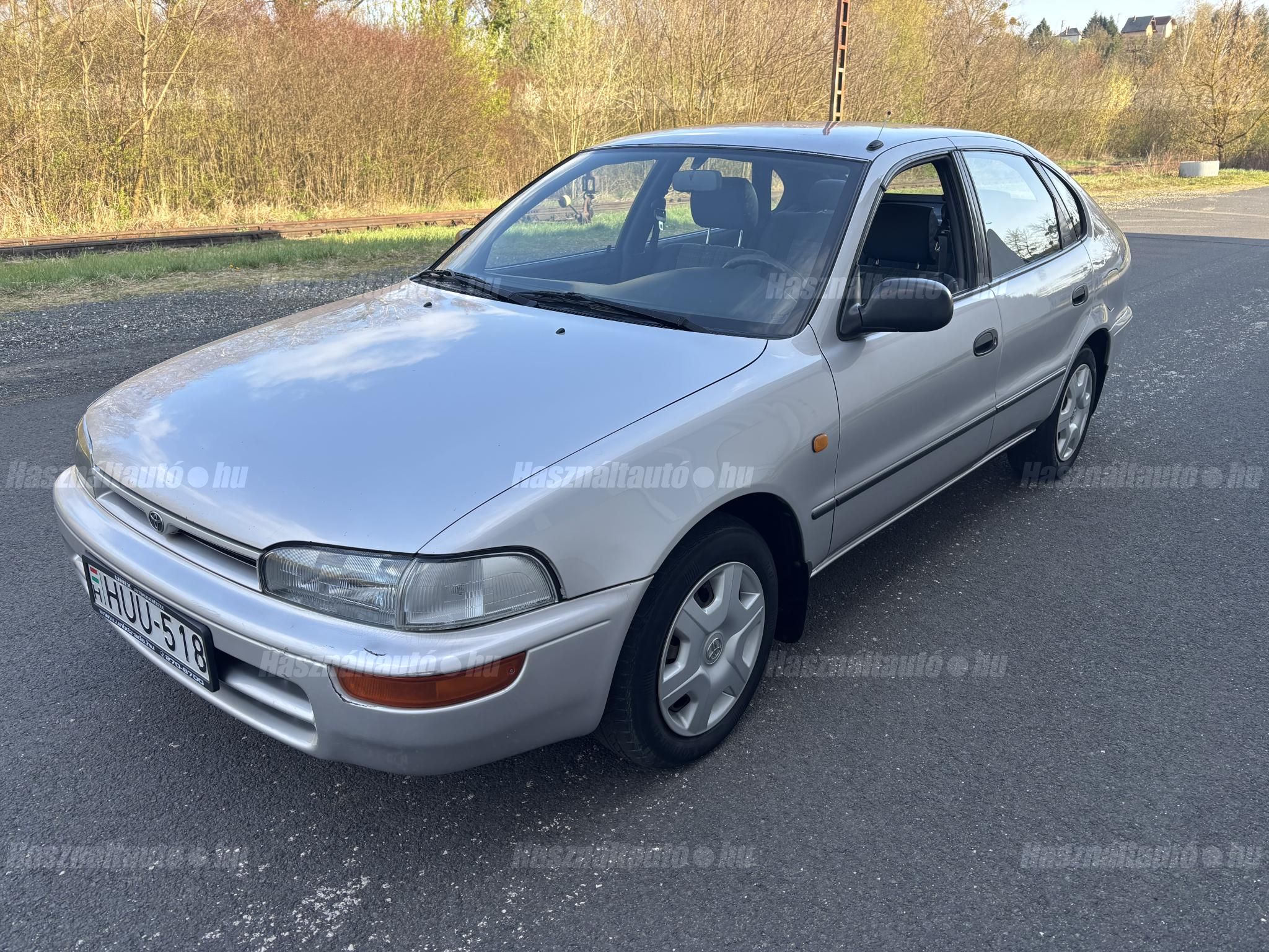 TOYOTA COROLLA 1995/6 - 1