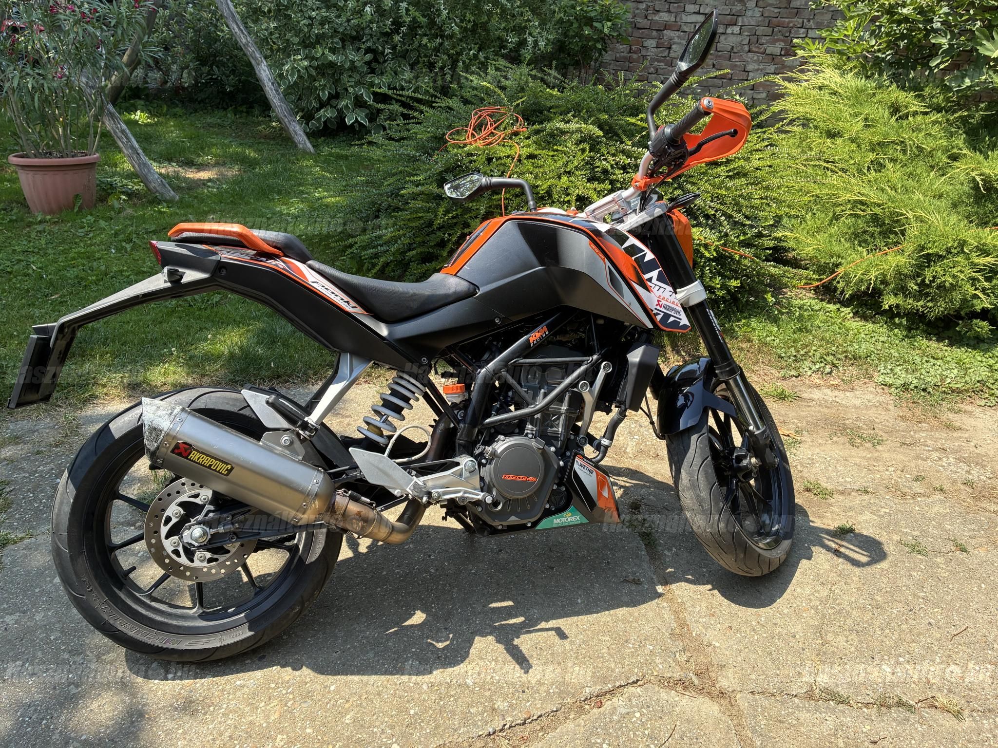 KTM 125 DUKE 2011 - 1