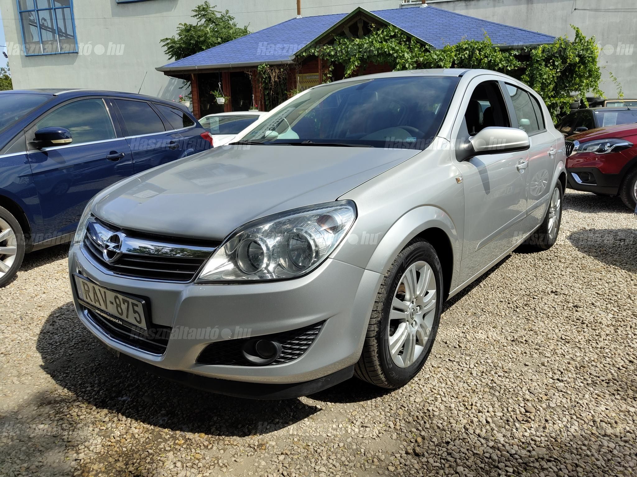 OPEL ASTRA 2008/9 - 1