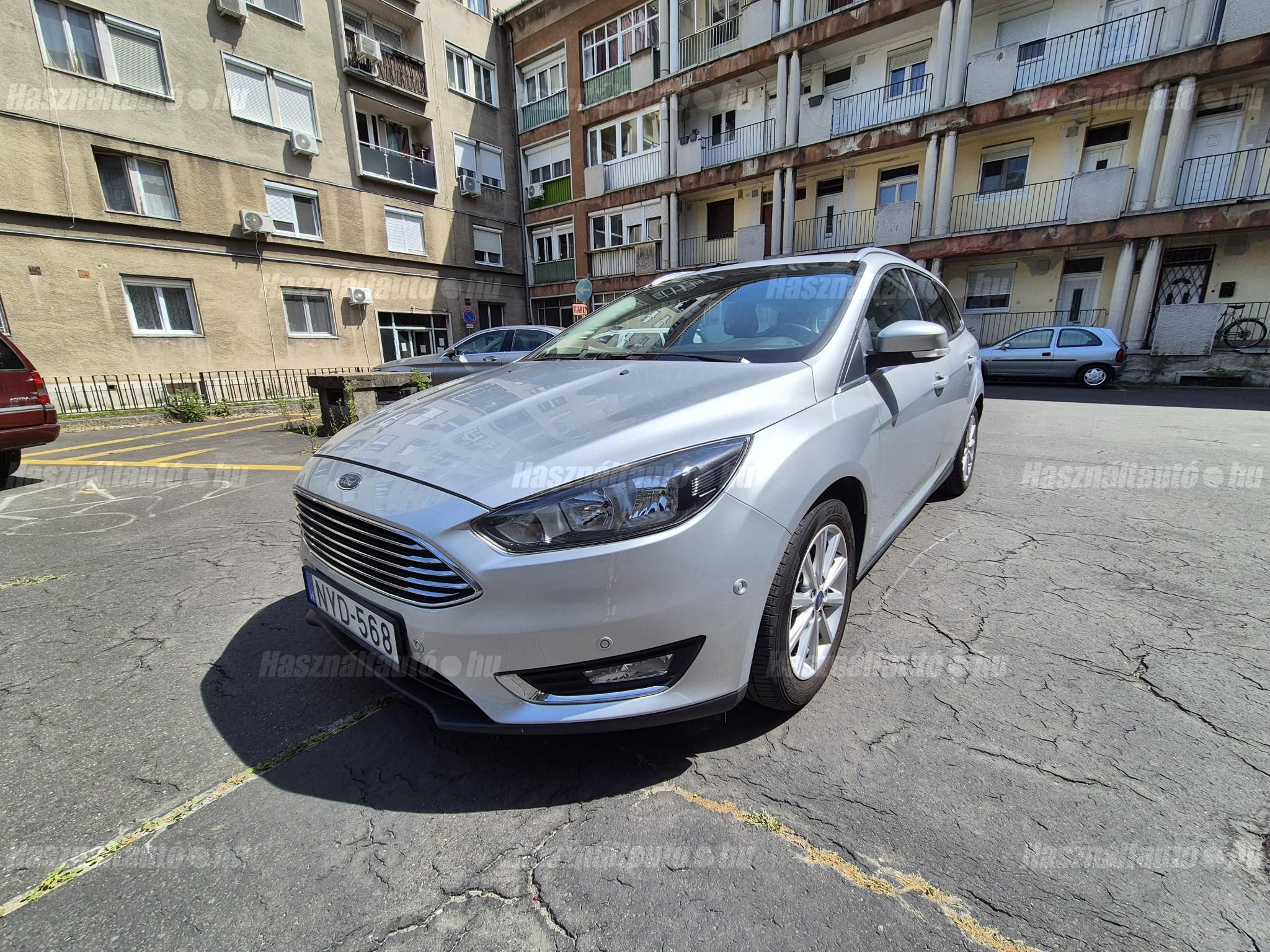 FORD FOCUS 2016/12 - 1
