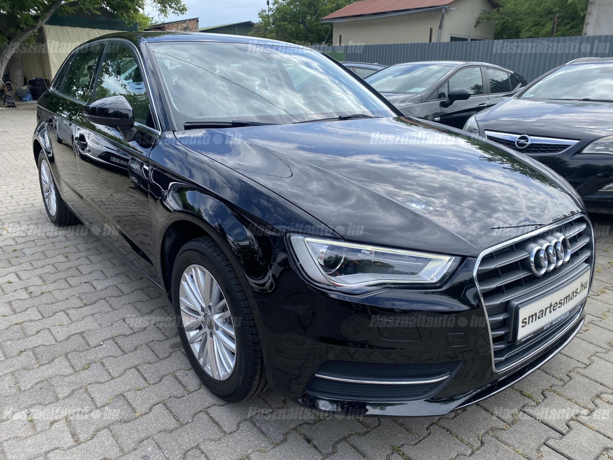 AUDI A3 2013/12 - 1