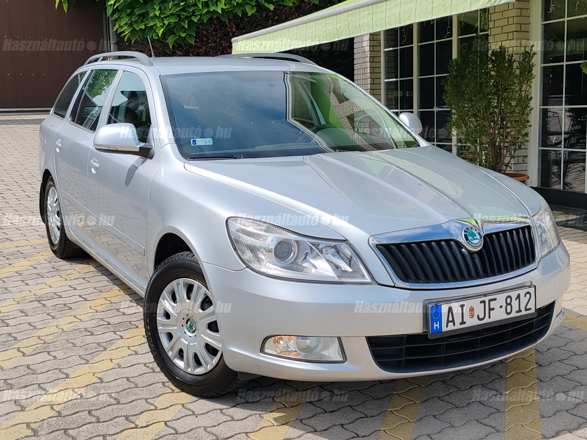 SKODA OCTAVIA 2011/12 - 1