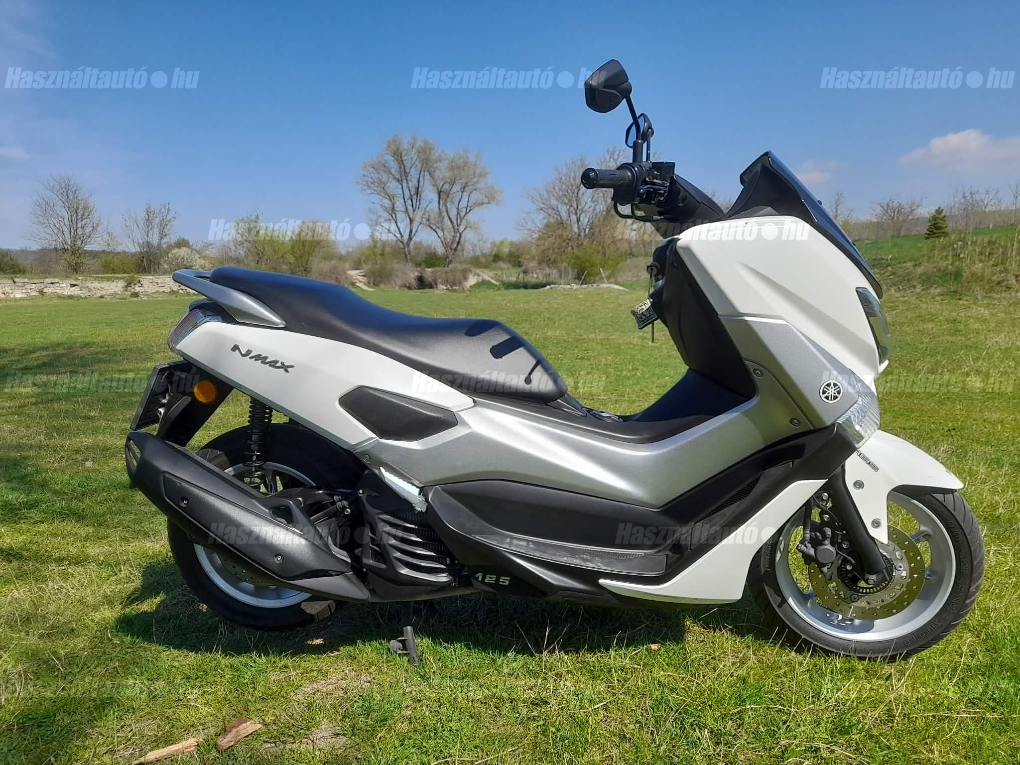 YAMAHA NMAX 2015/12 - 1