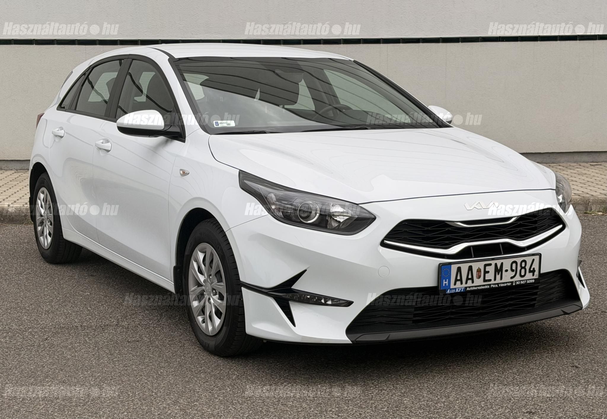 KIA CEE'D 2022/11 - 1