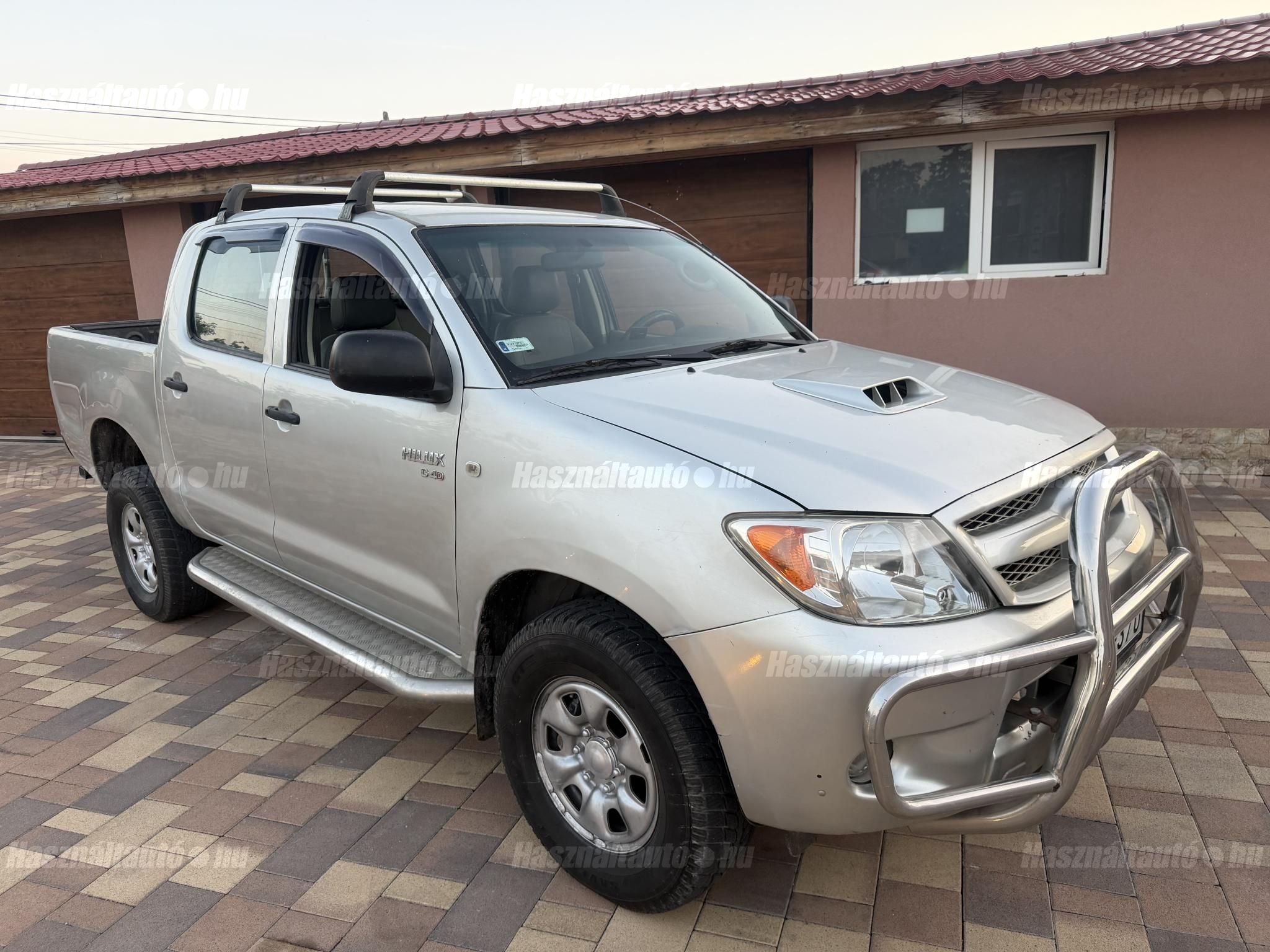 TOYOTA HILUX 2007/9 - 1