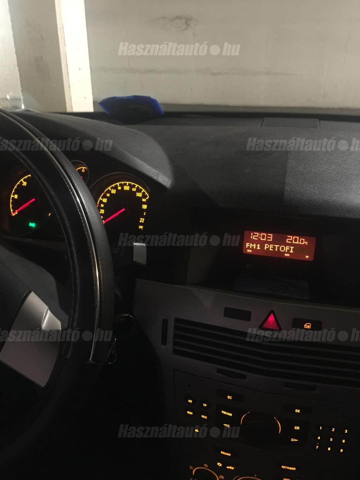 OPEL ASTRA H 2008/10 - 1