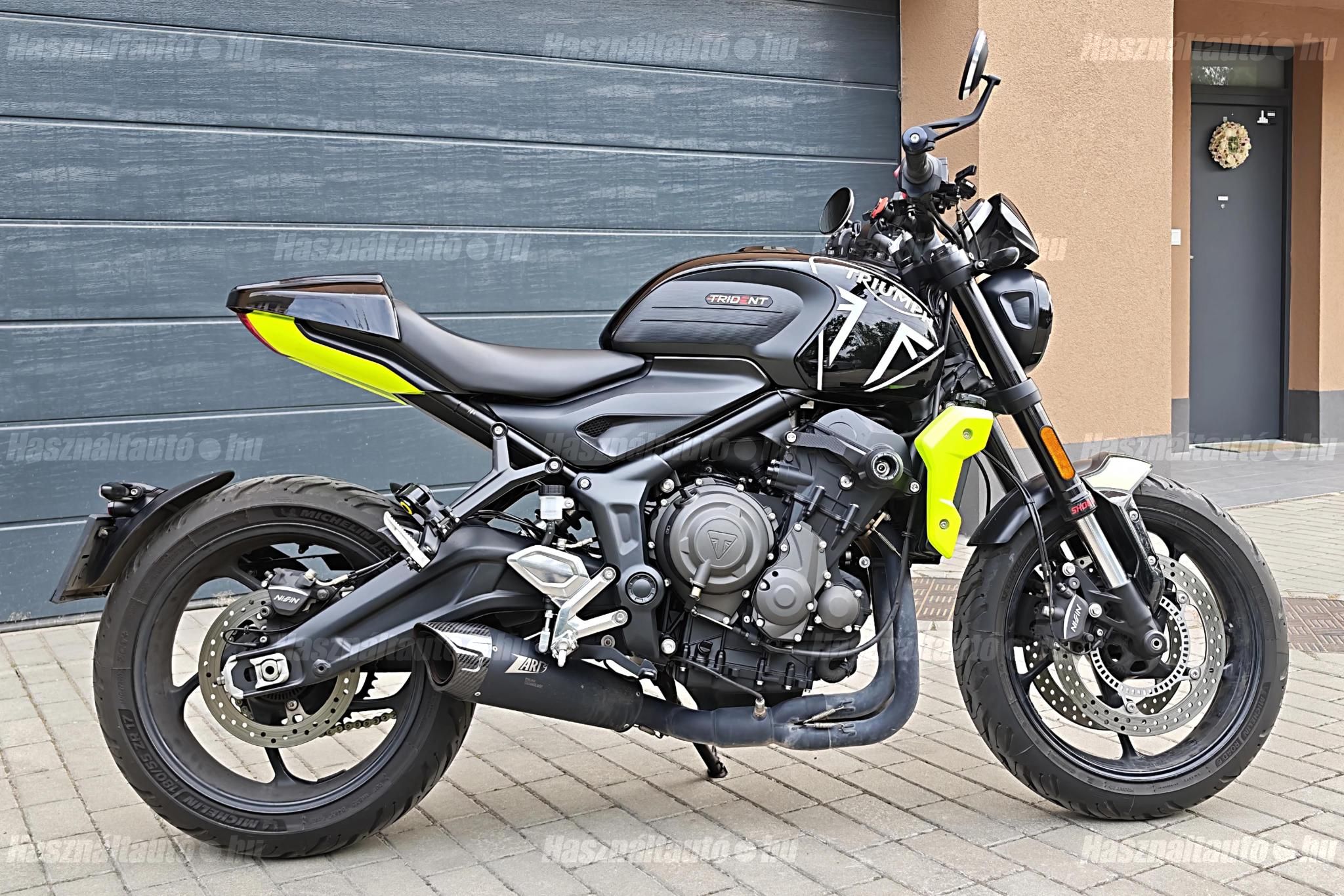 TRIUMPH TRIDENT 2023/8 - 1
