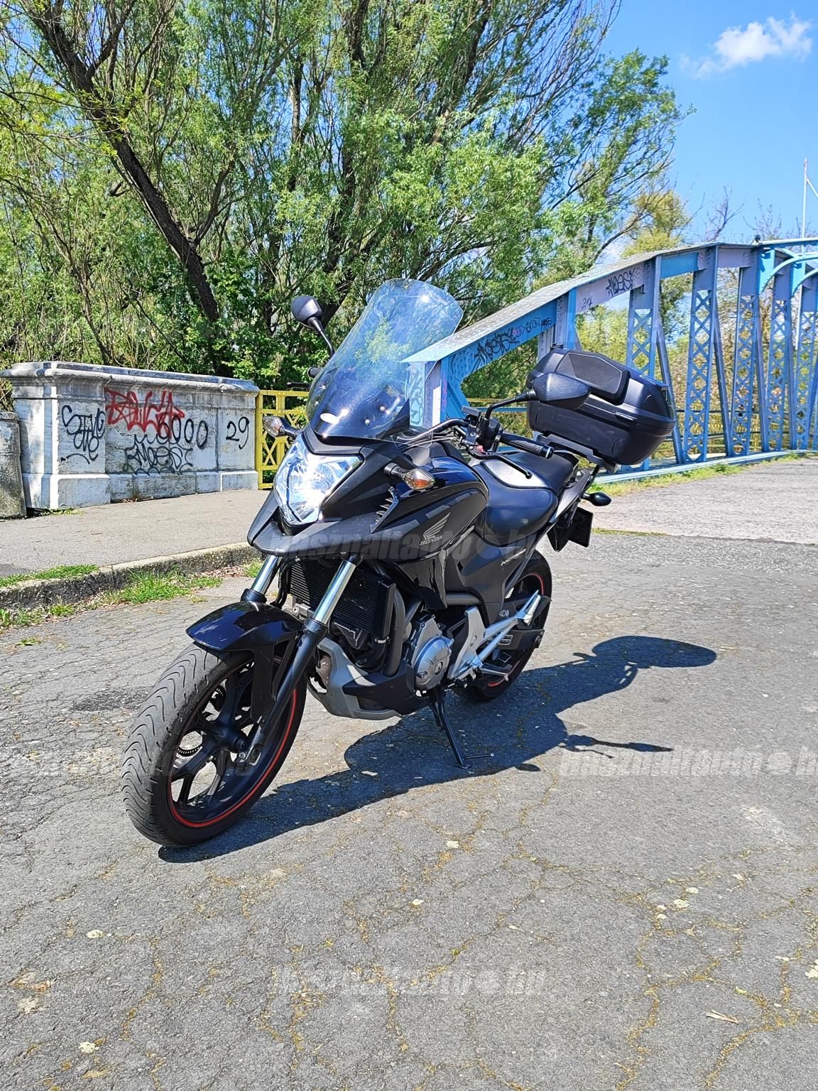 HONDA NC 700 X 2013/8 - 1
