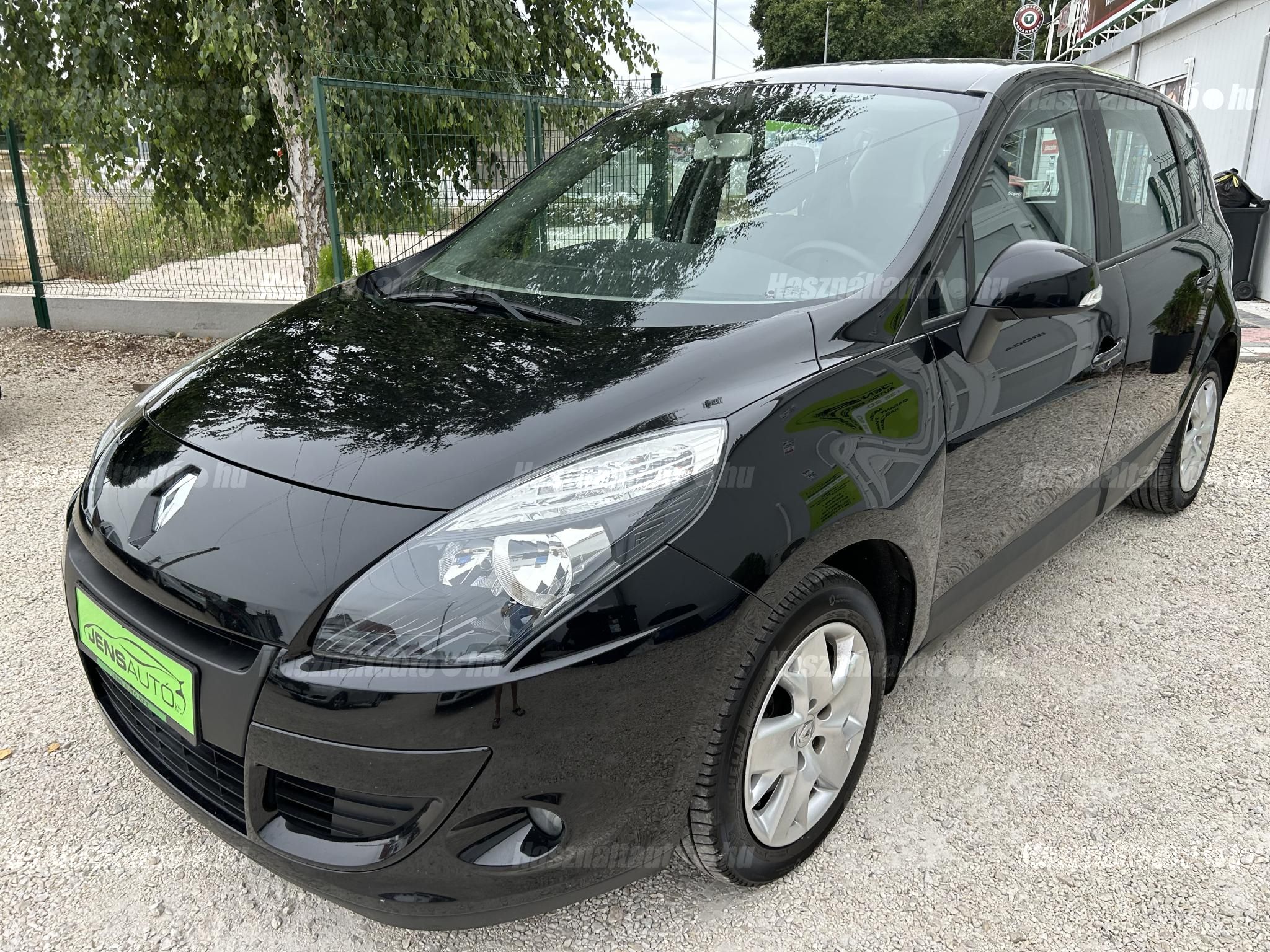 RENAULT SCENIC 2012/3 - 1