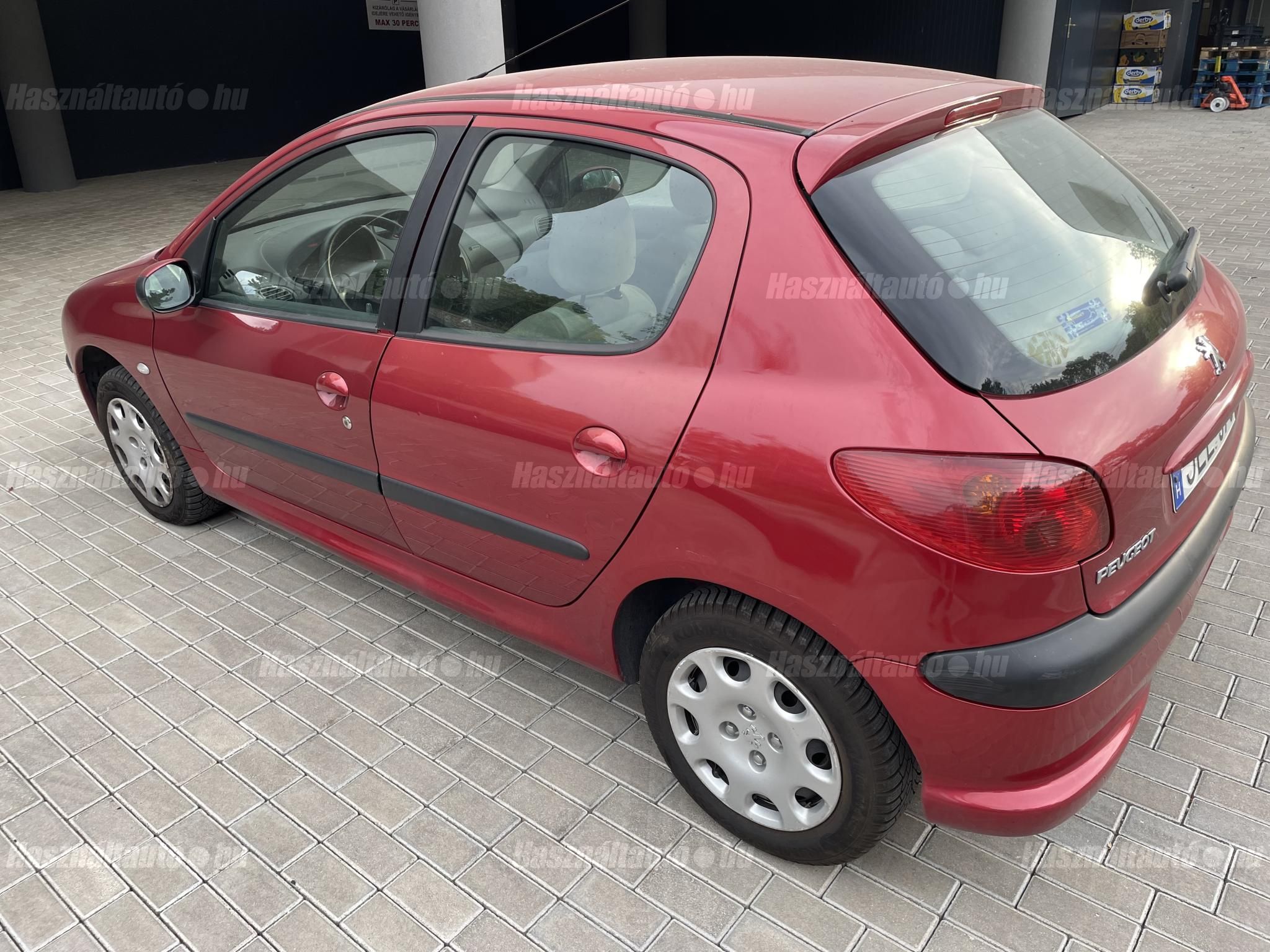 PEUGEOT 206 2003/4 - 1