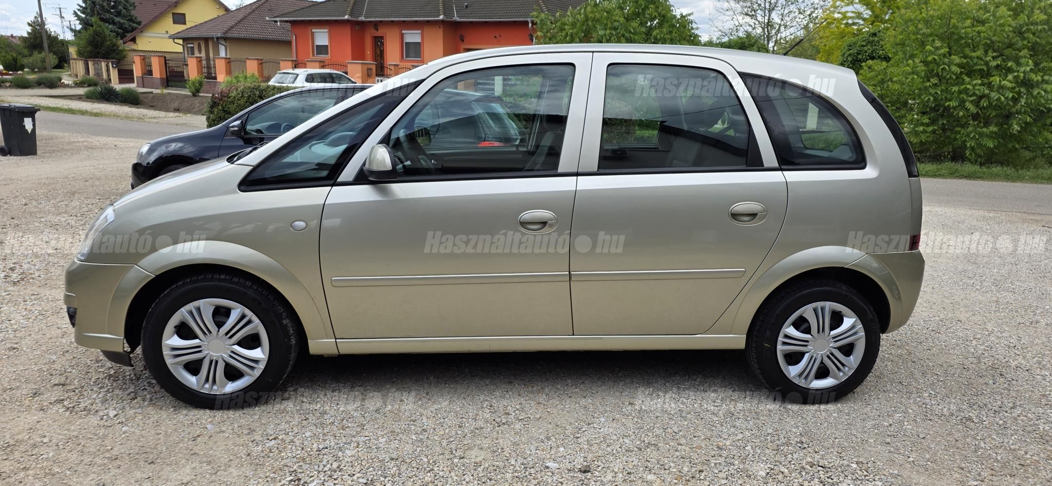 OPEL MERIVA A 2010/4 - 1