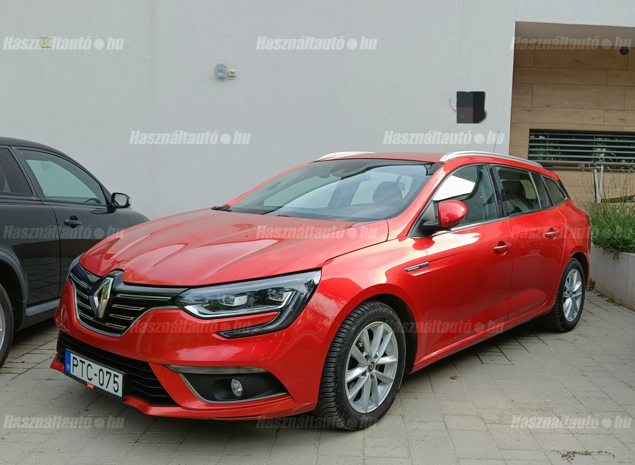 RENAULT MEGANE 2018/2 - 1