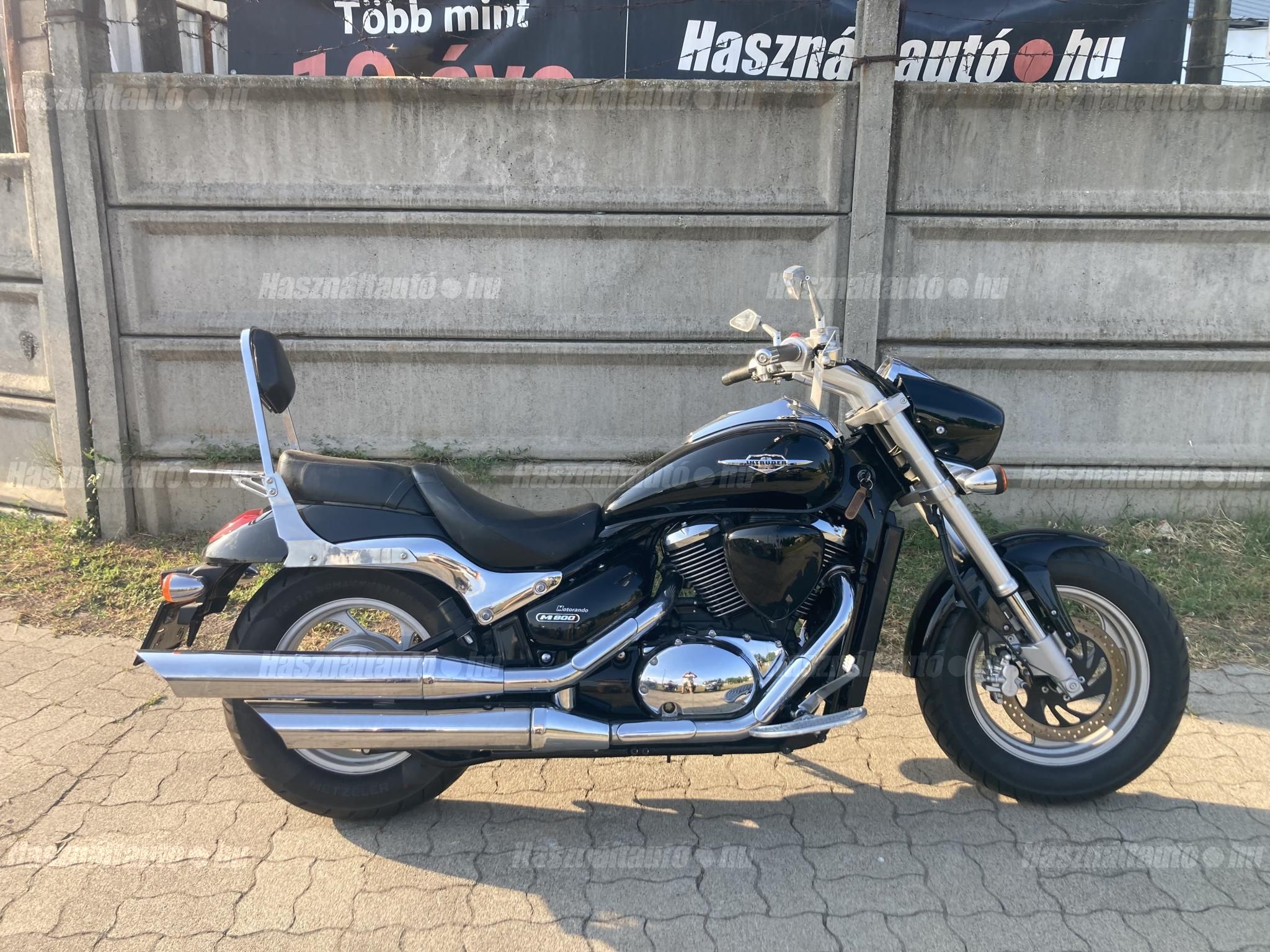 SUZUKI M 800 Z 2010 - 1