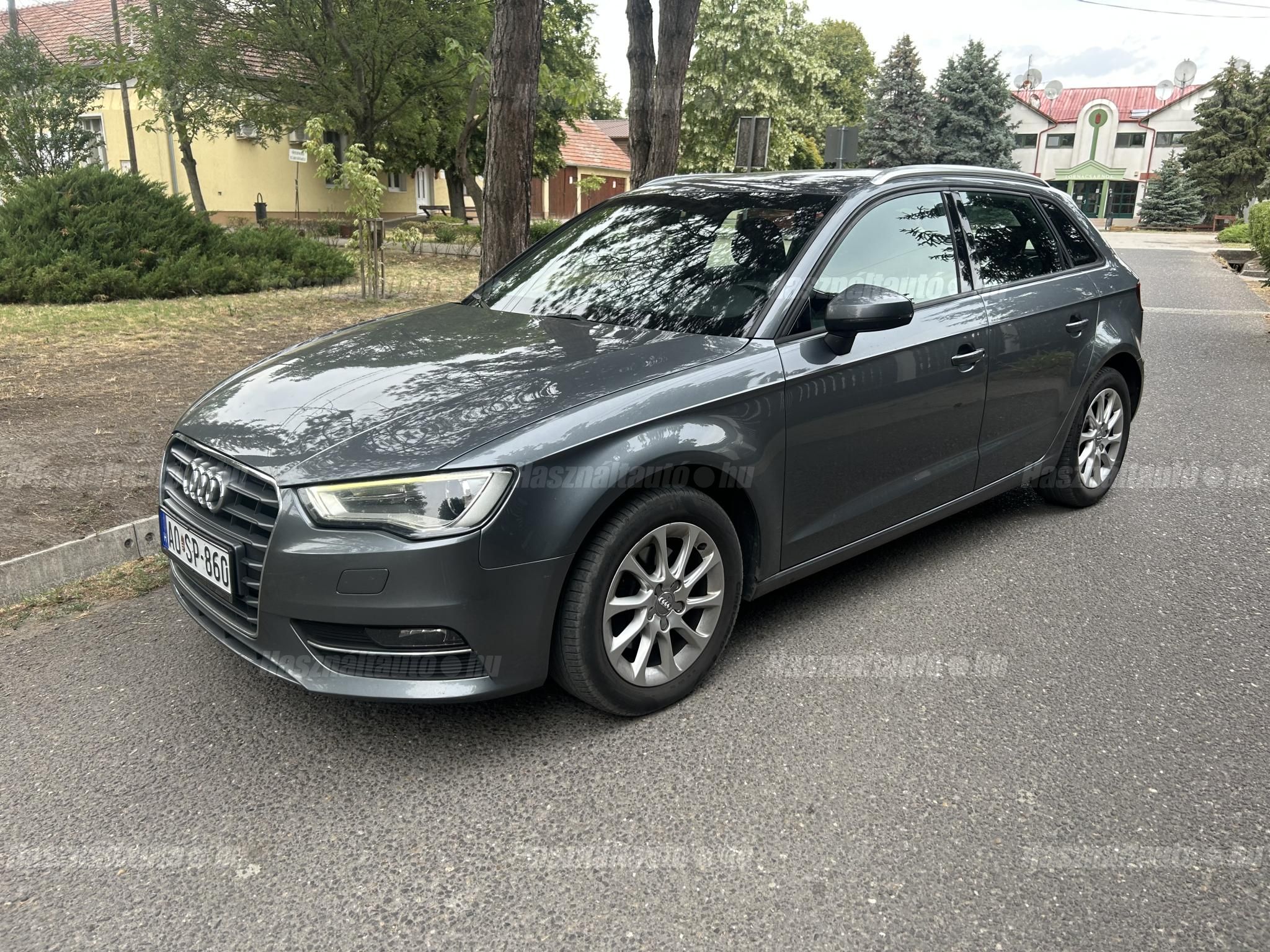 AUDI A3 2015 - 1