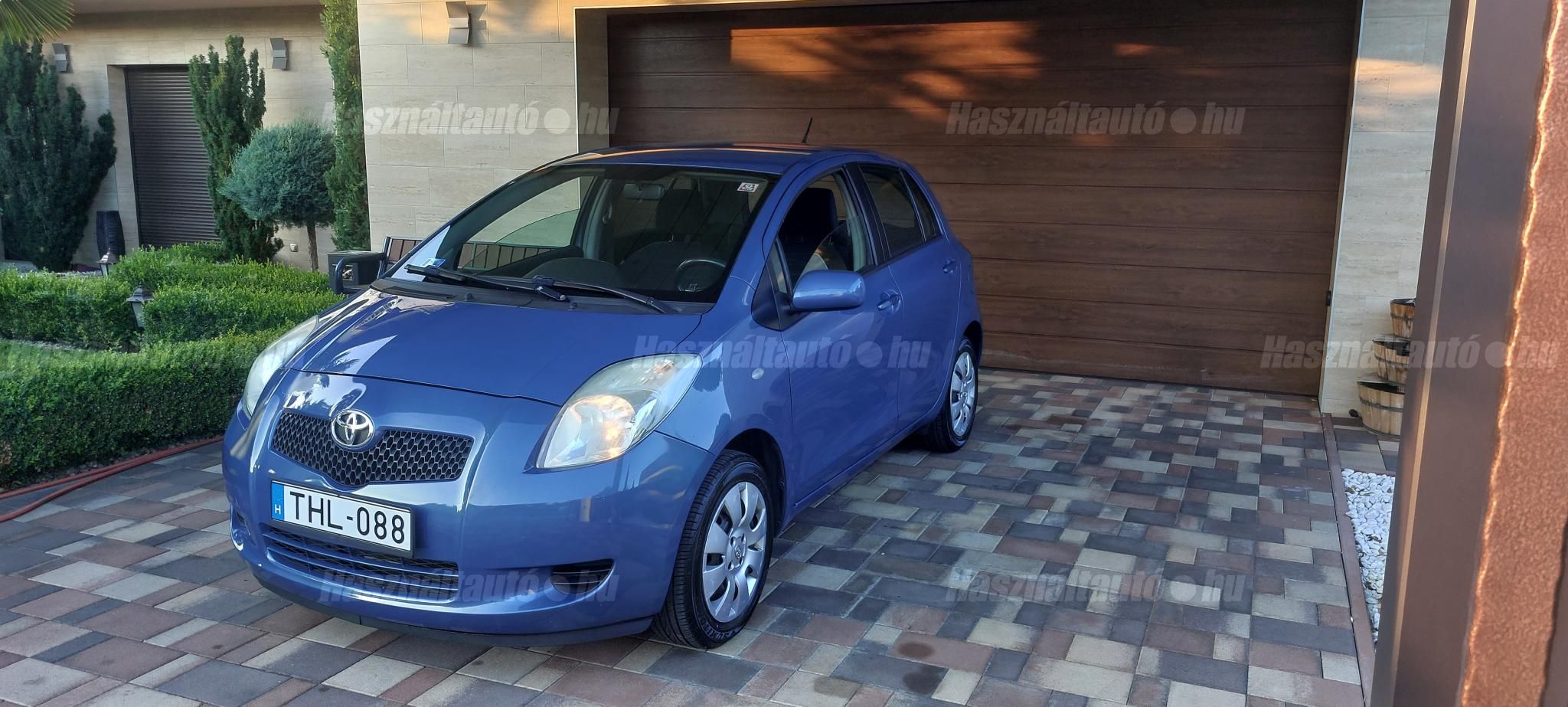 TOYOTA YARIS 2007/10 - 1