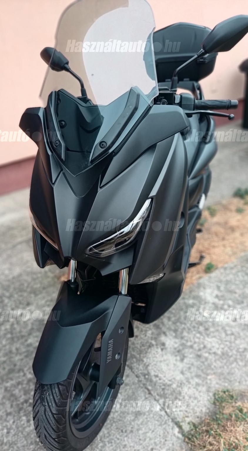 YAMAHA X-MAX 300 2021/10 - 1