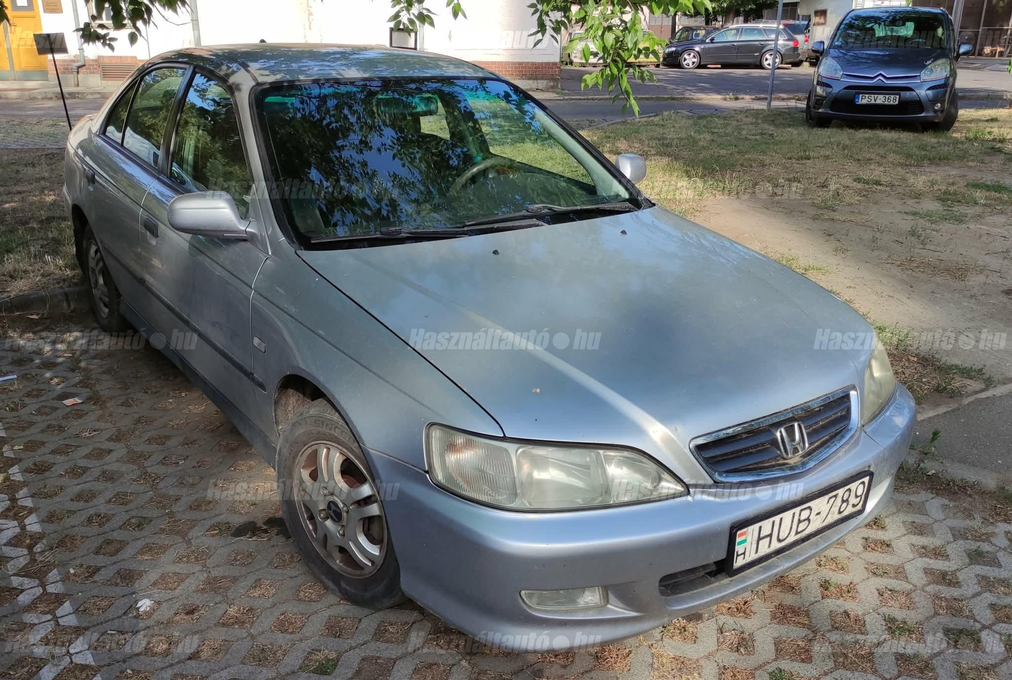 HONDA ACCORD 2001/10 - 1