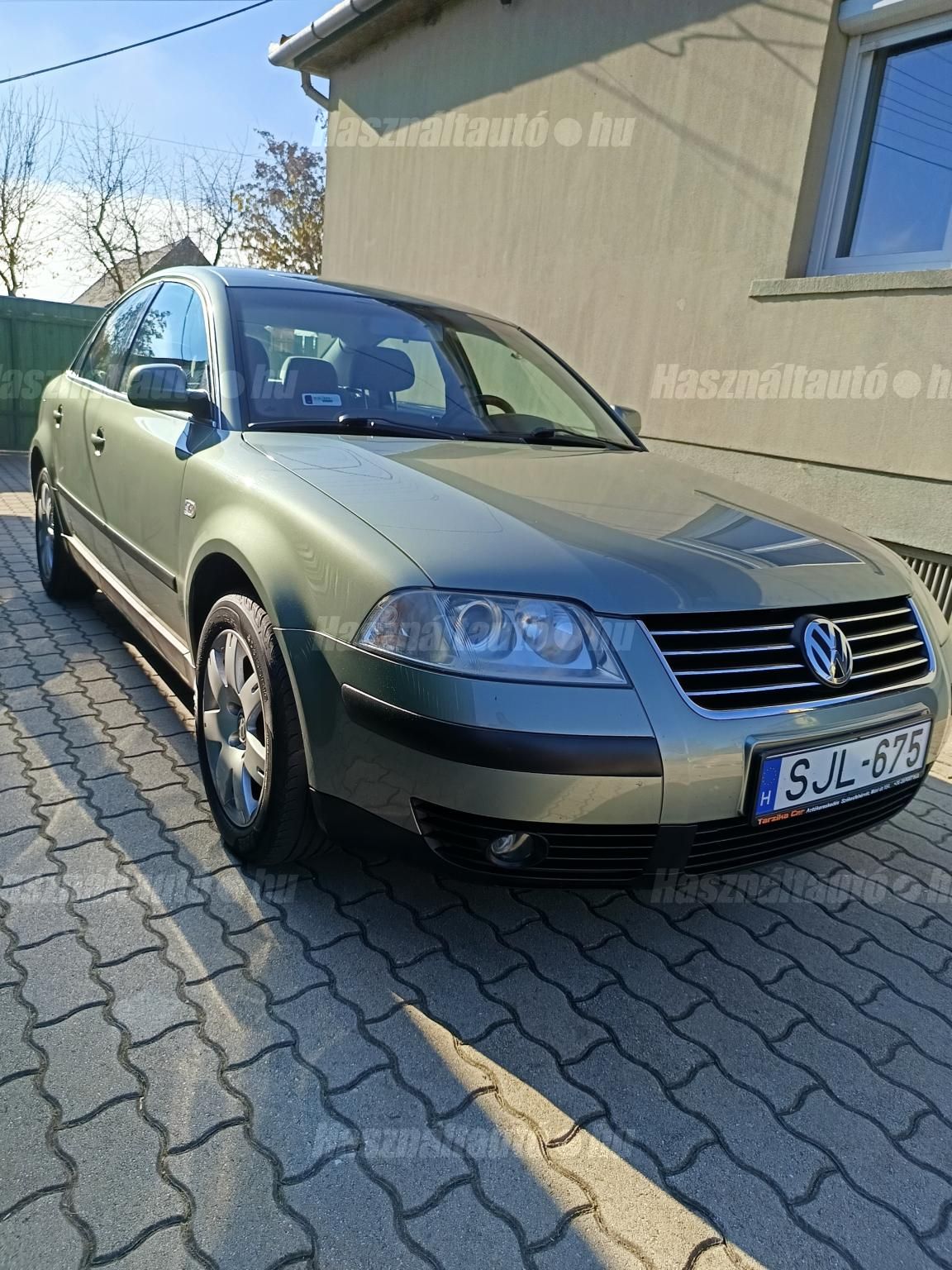 VOLKSWAGEN PASSAT V 2001/6 - 1
