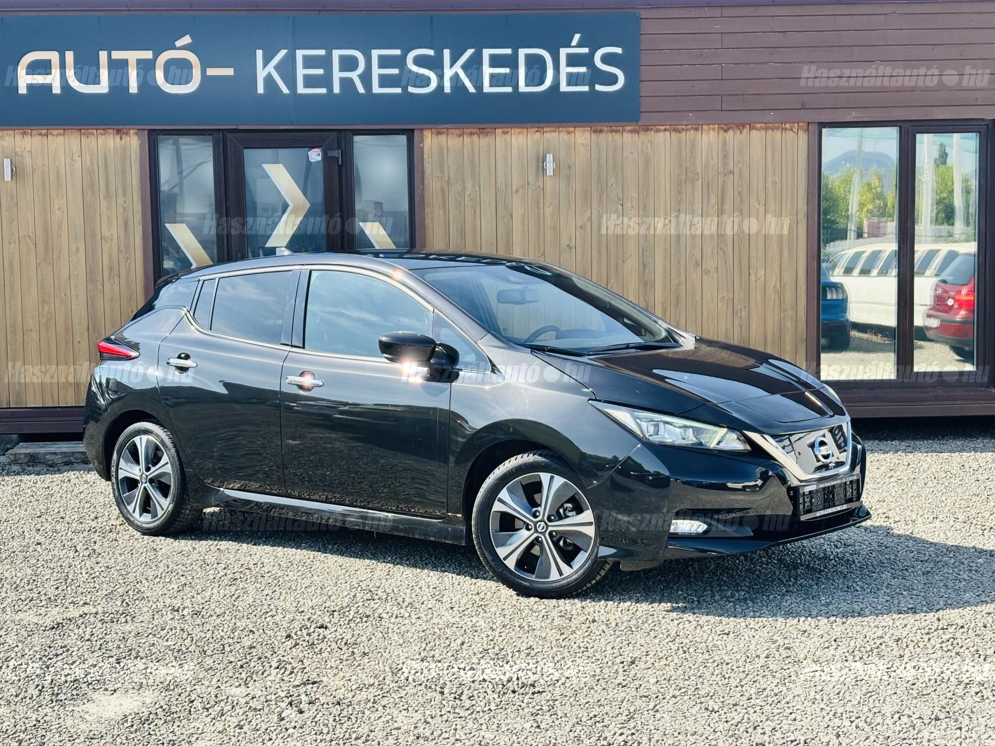 NISSAN LEAF 2021/6 - 1