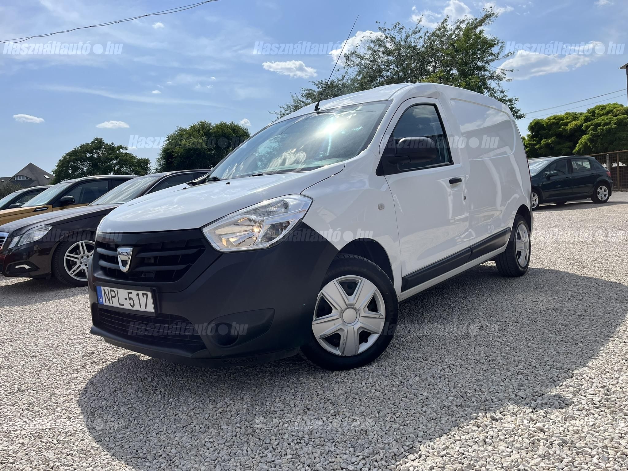 DACIA DOKKER 2015/5 - 1