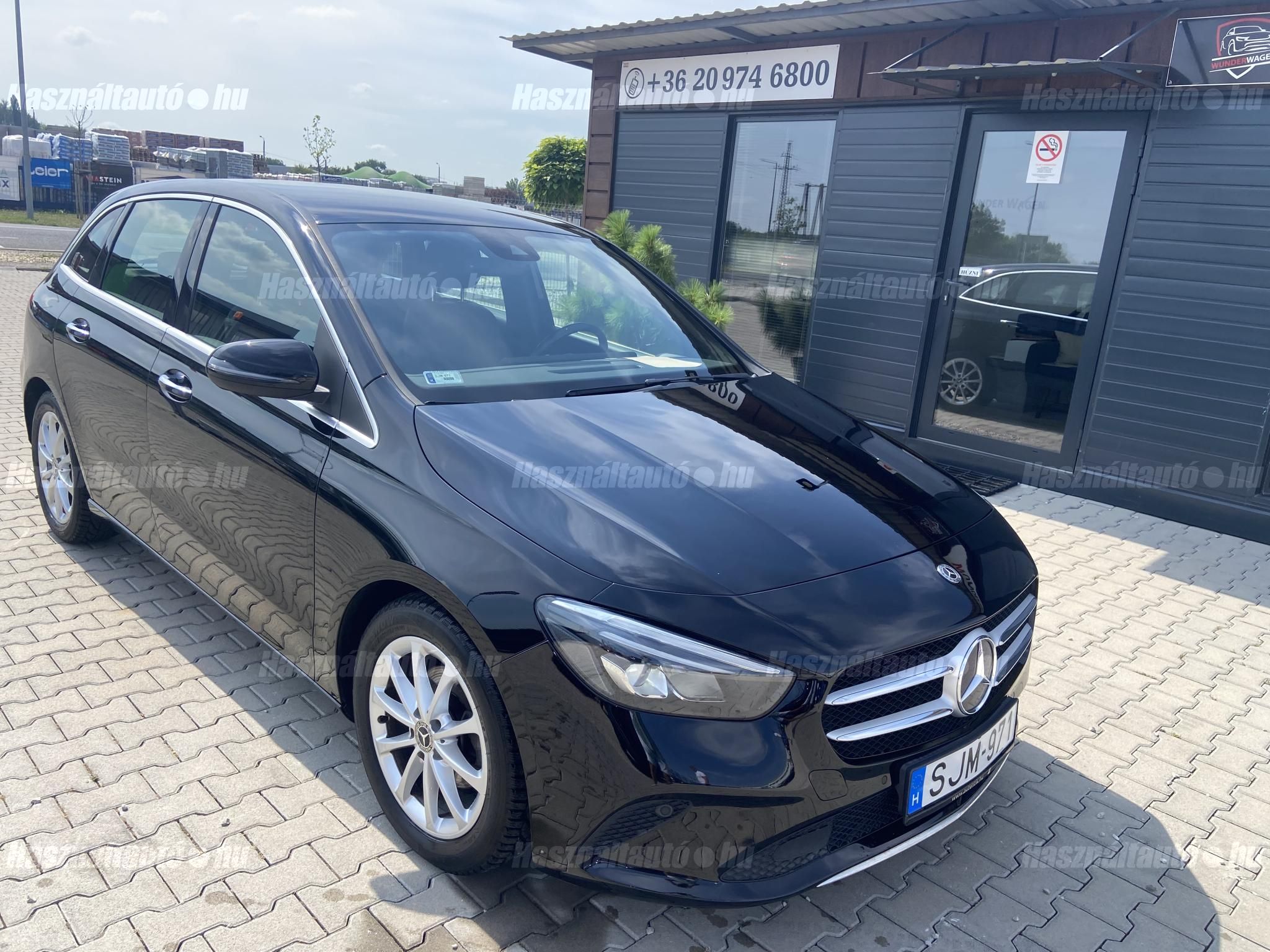 MERCEDES-BENZ B 180 2020/10 - 1
