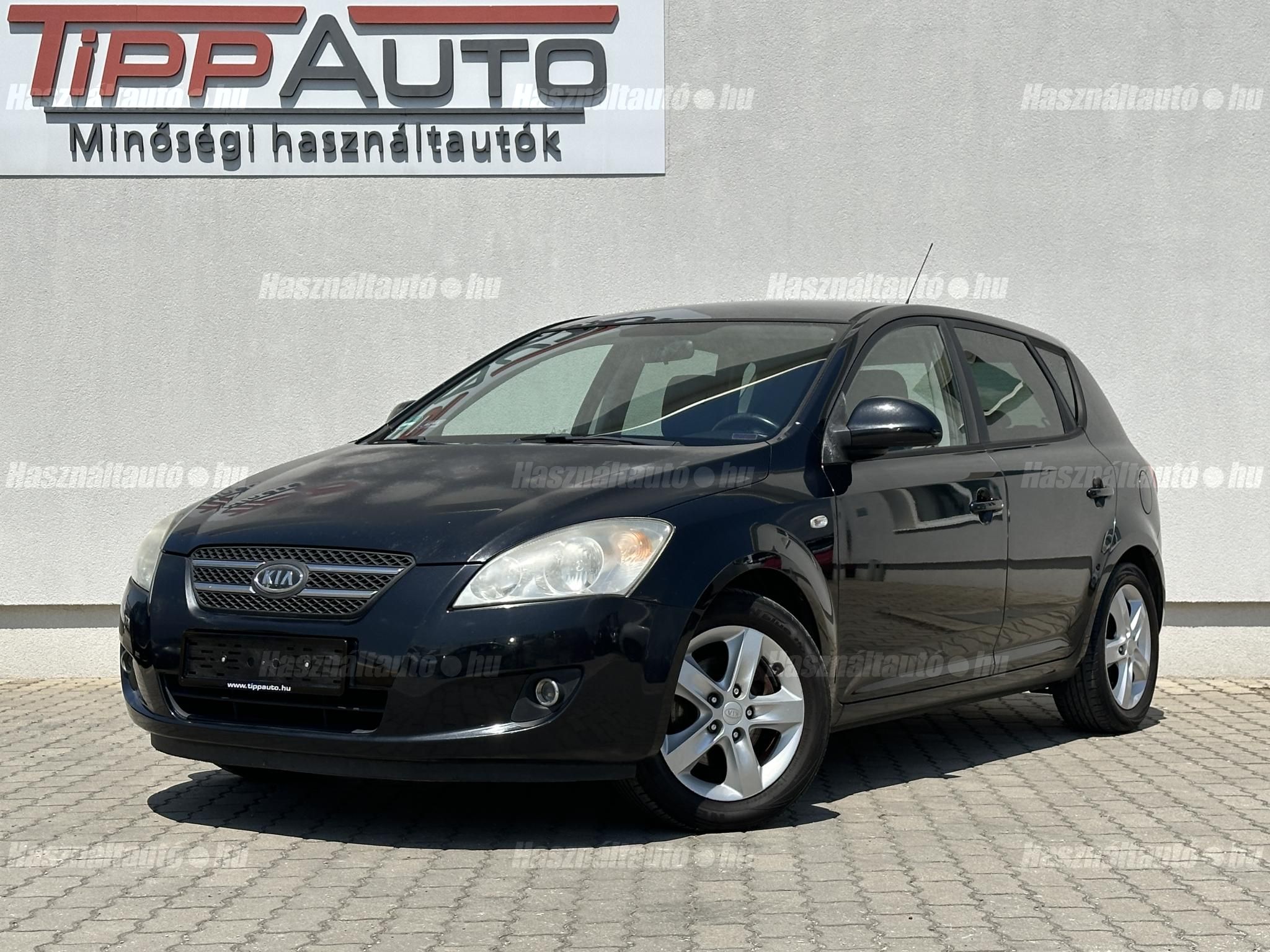 KIA CEE'D 2010/4 - 1