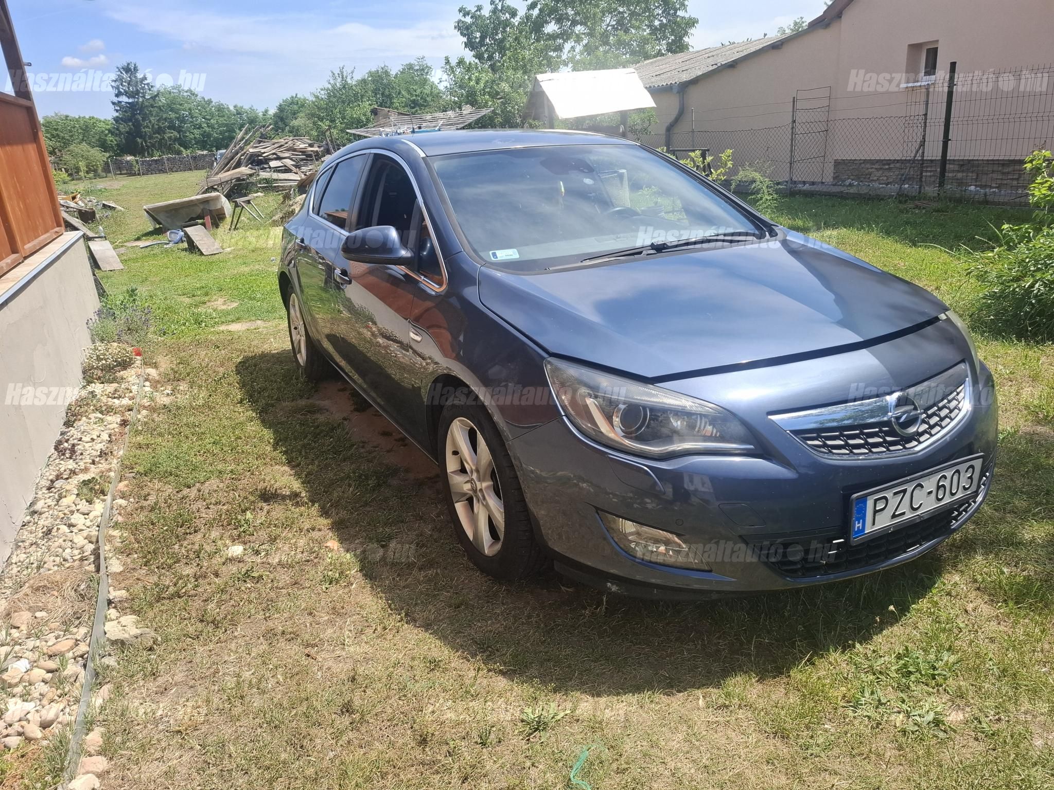 OPEL ASTRA J 2010/4 - 1