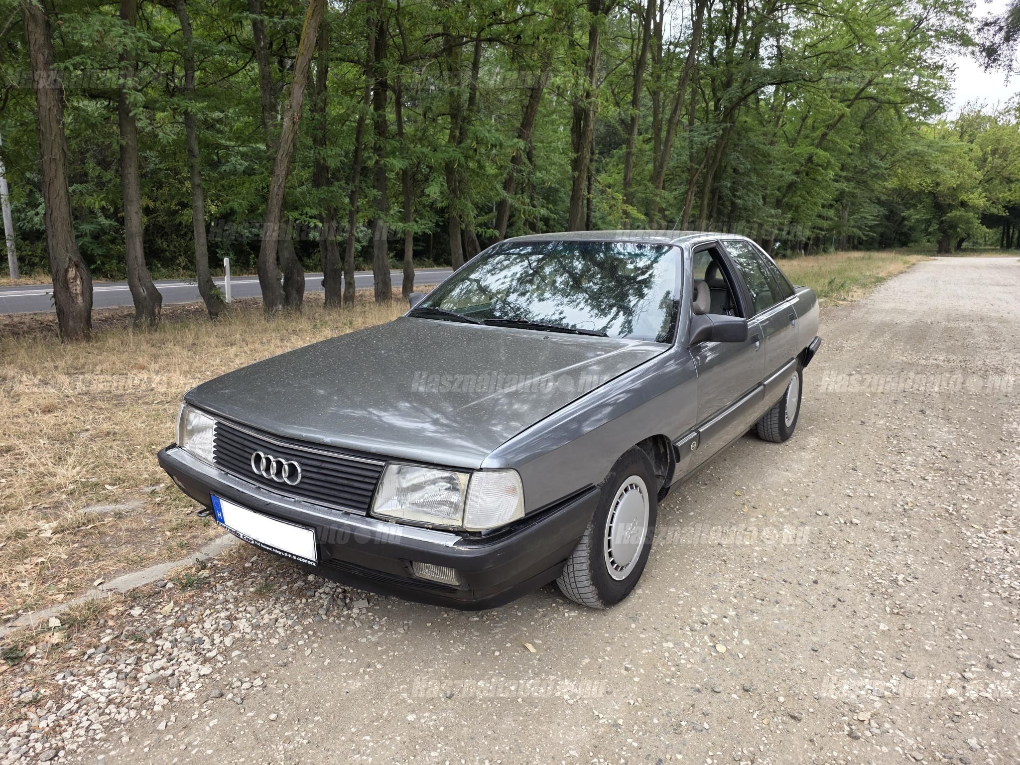 AUDI 100 1985/12 - 1