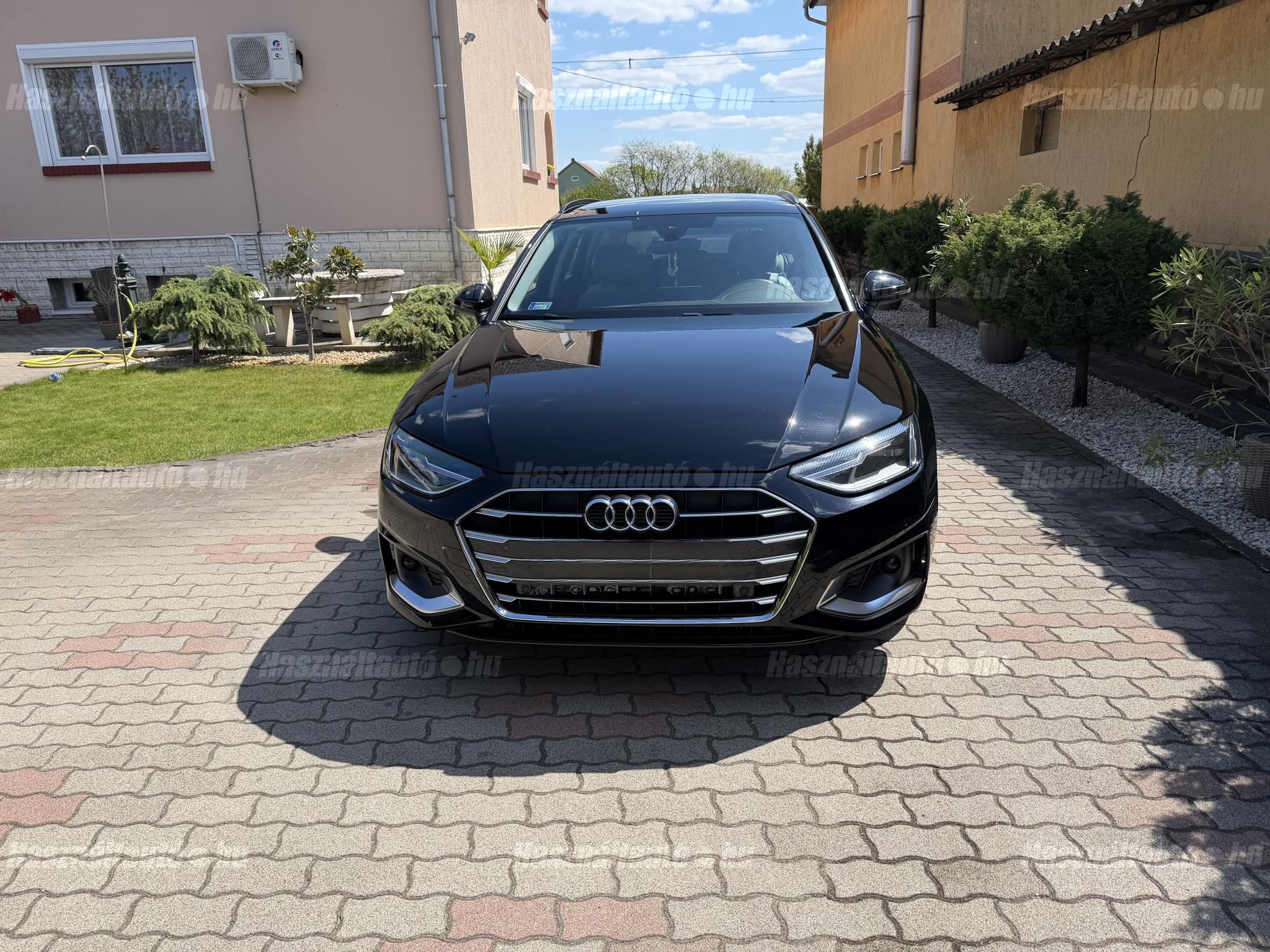 AUDI A4 2023/10 - 1