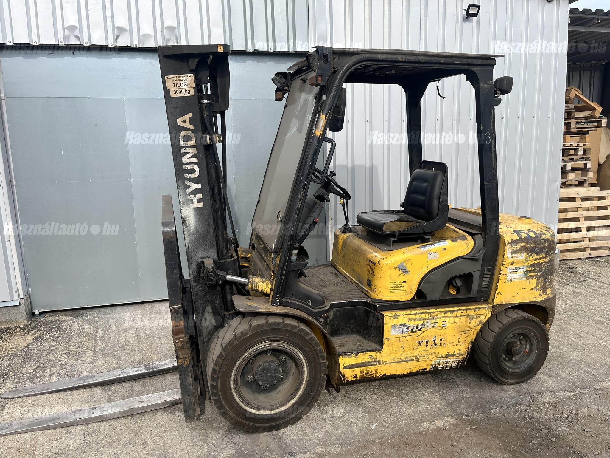 HYUNDAI 2010 - 1