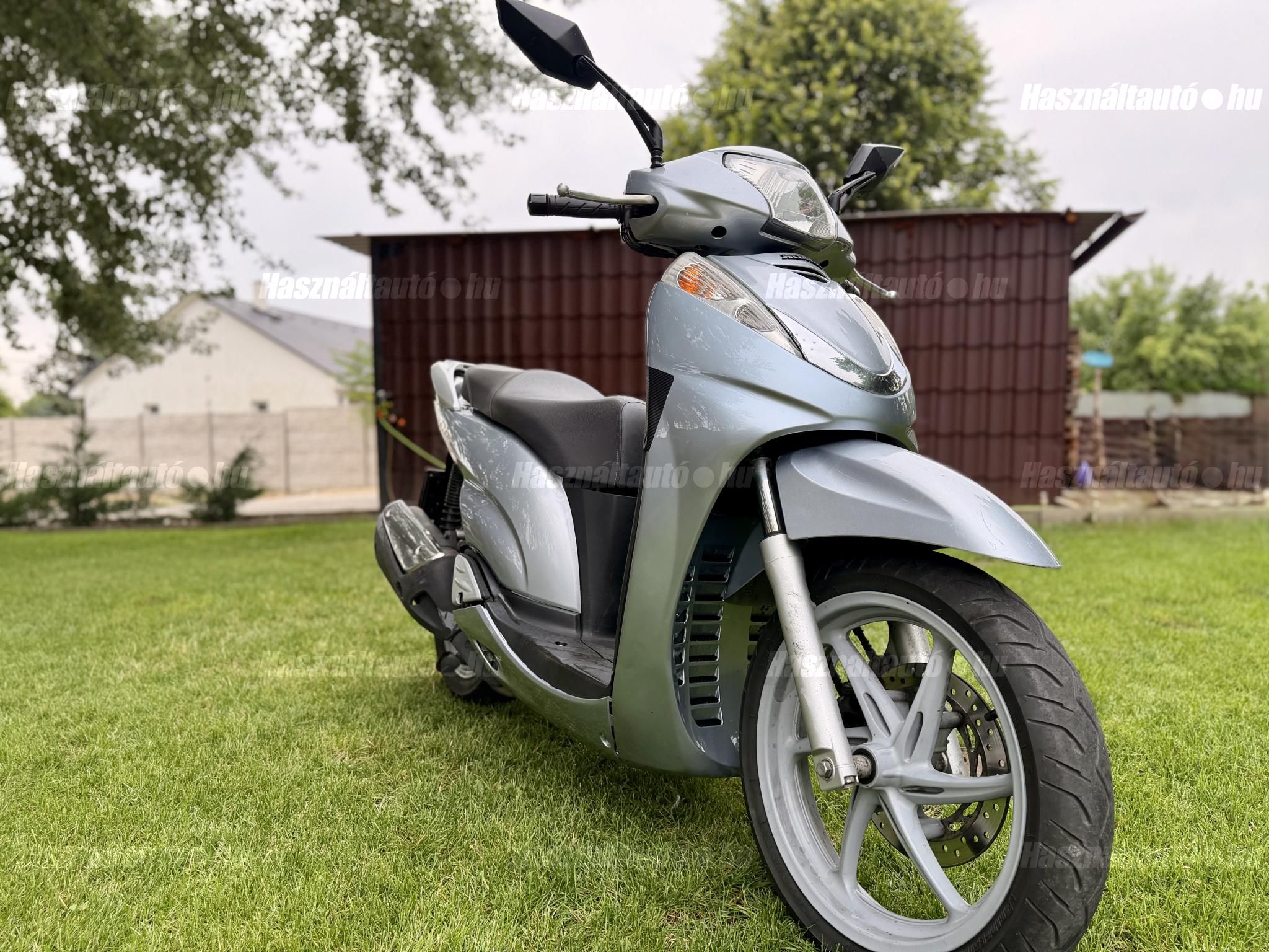 HONDA SH 300 2009/11 - 1