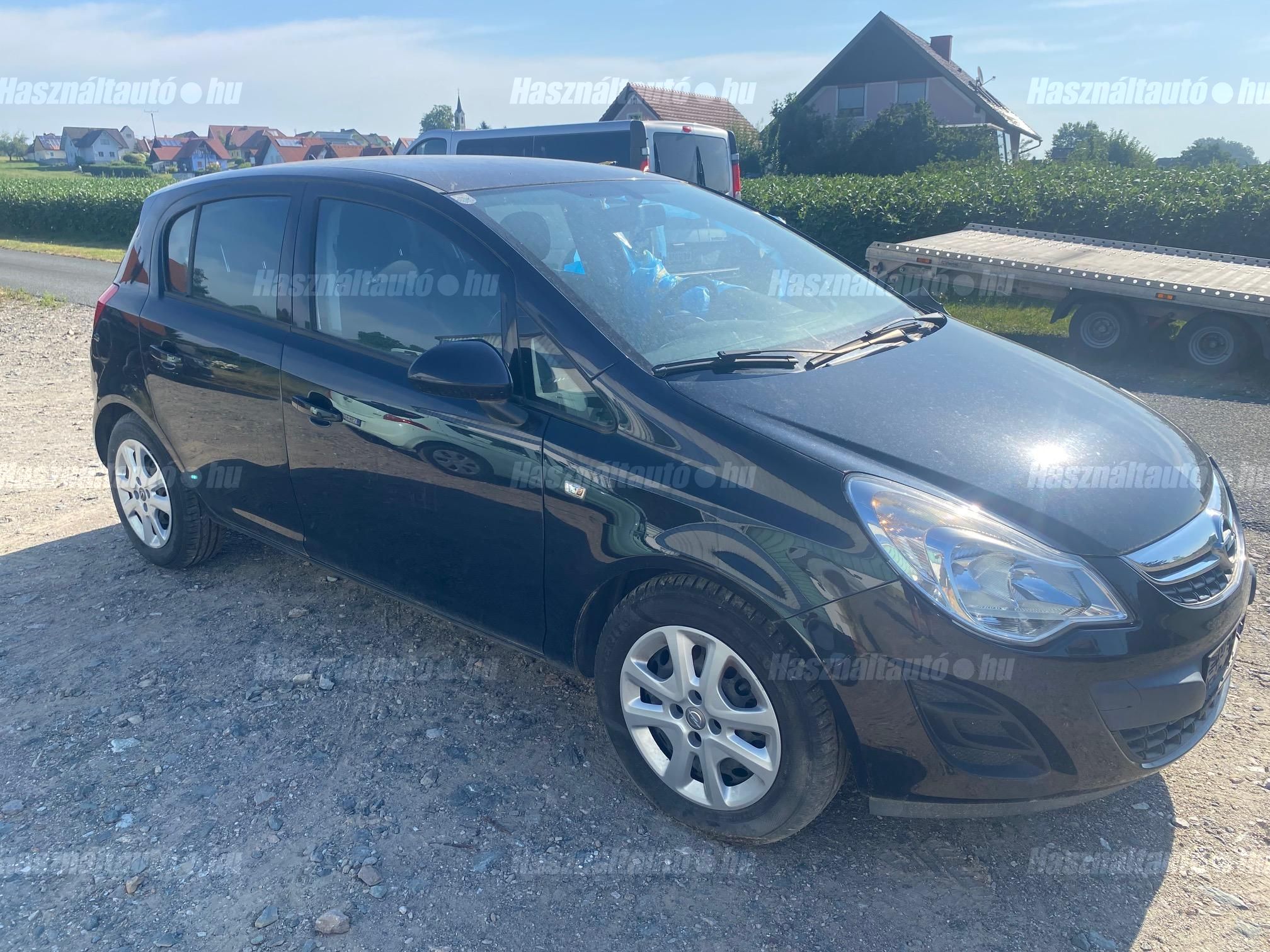 OPEL CORSA D 2012/9 - 1