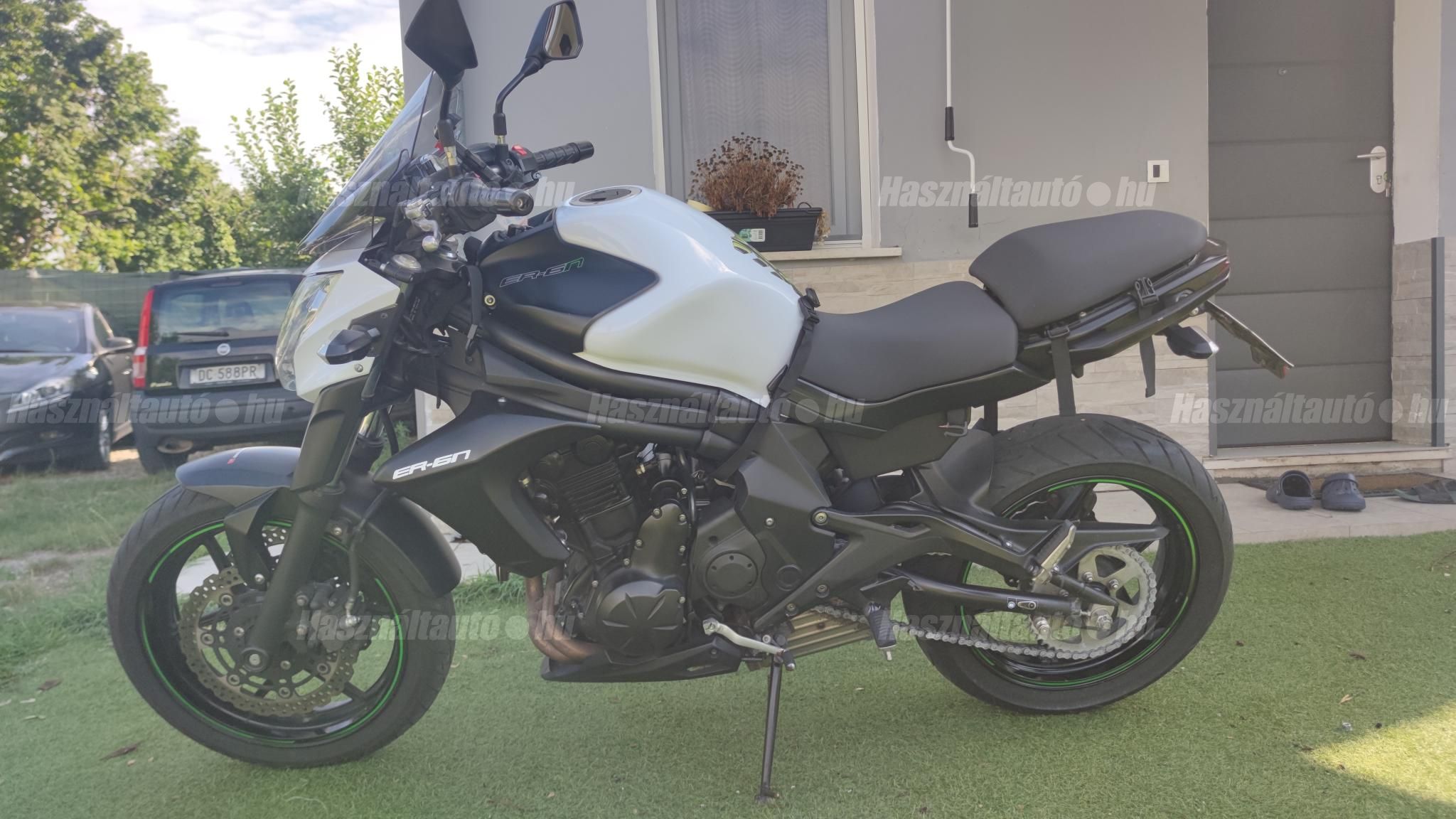 KAWASAKI ER-6N 2015/11 - 1