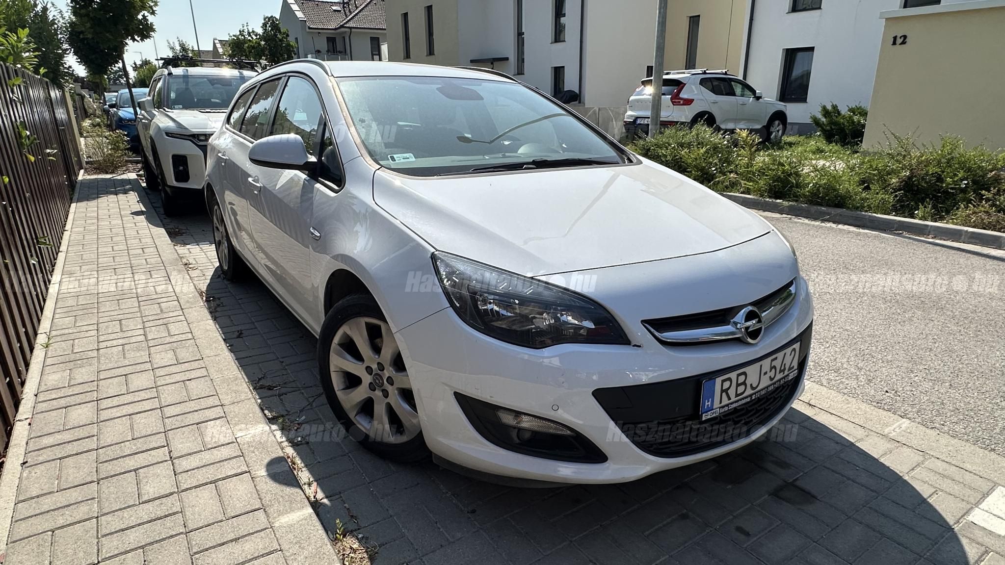 OPEL ASTRA J 2015/6 - 1