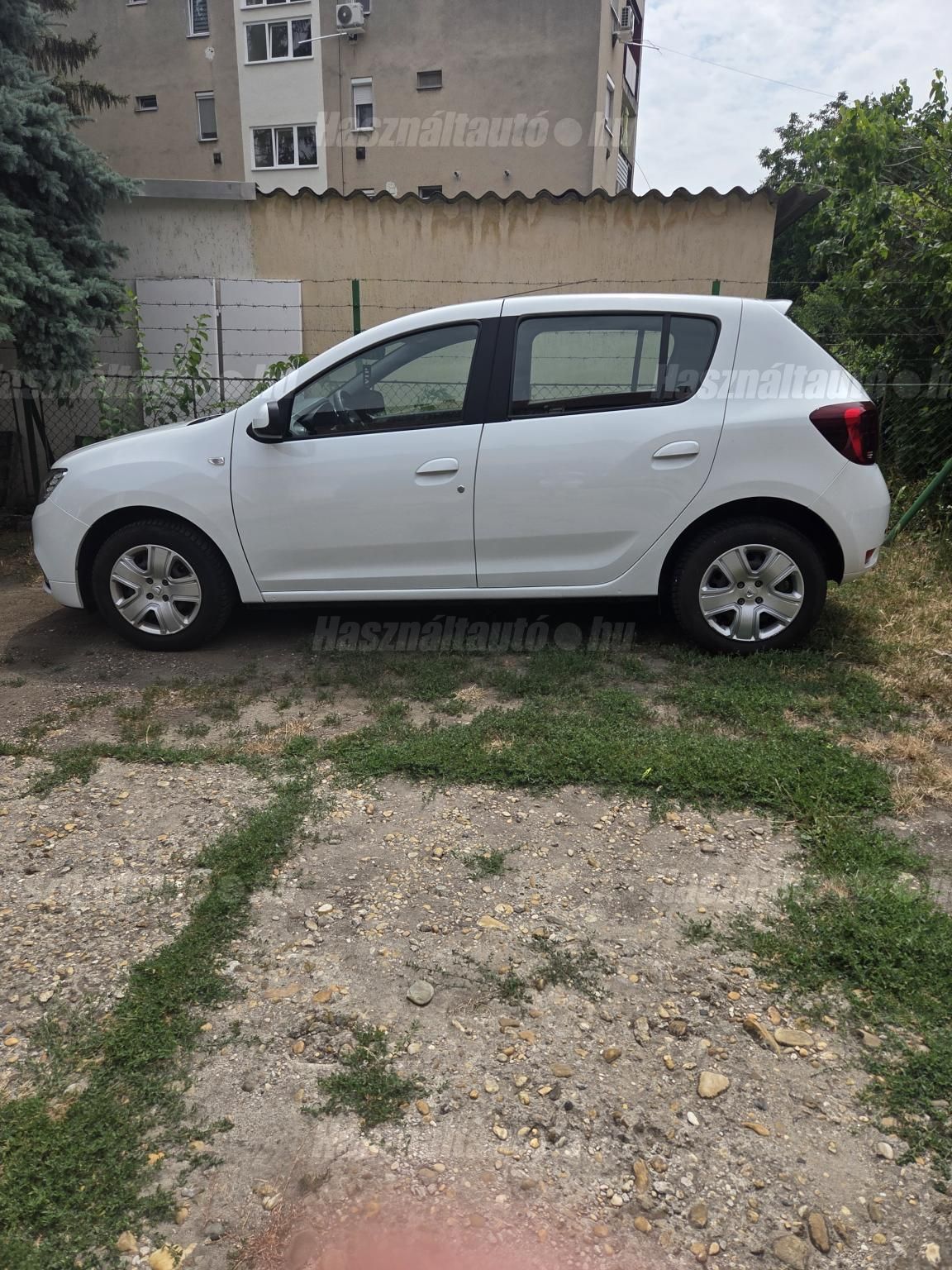 DACIA SANDERO 2020/6 - 1