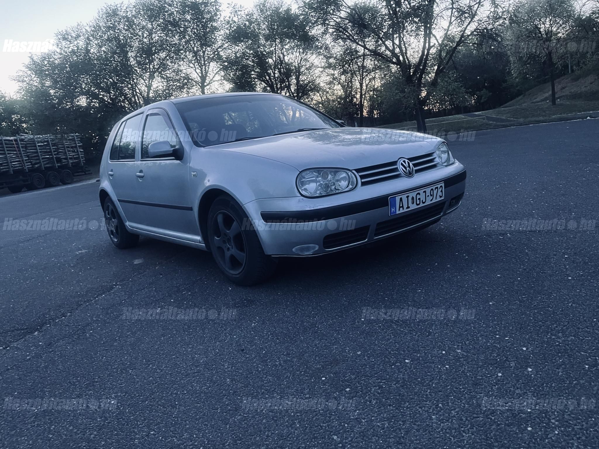 VOLKSWAGEN GOLF IV 2001/6 - 1
