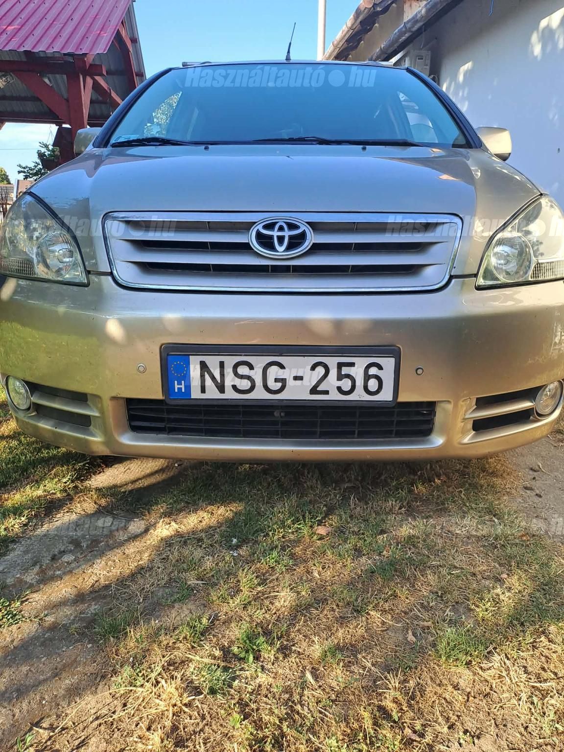TOYOTA AVENSIS VERSO 2003/9 - 1